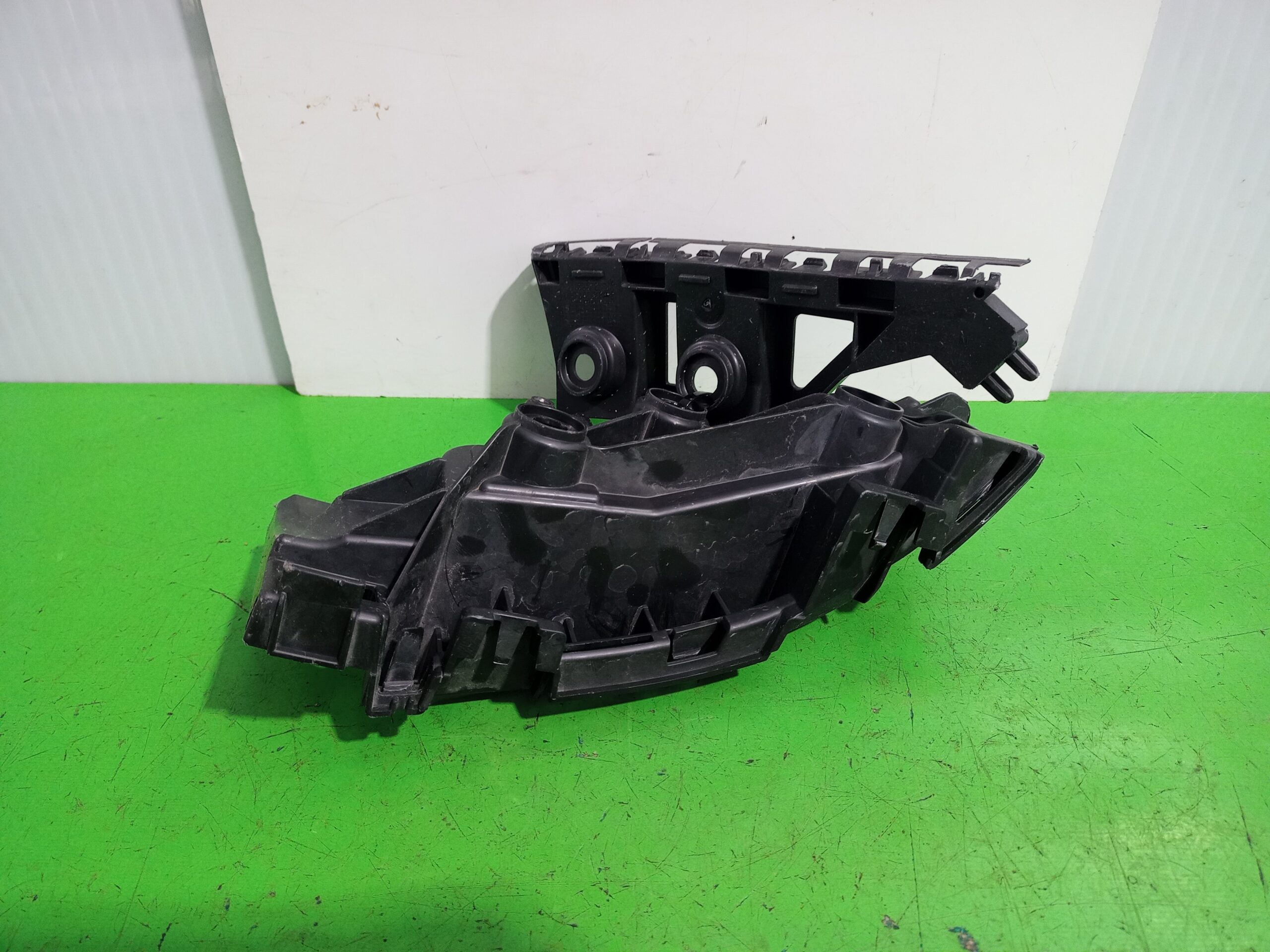 soporte_paragolpes_trasero_2gm807394m_volkswagen_t_cross_advance