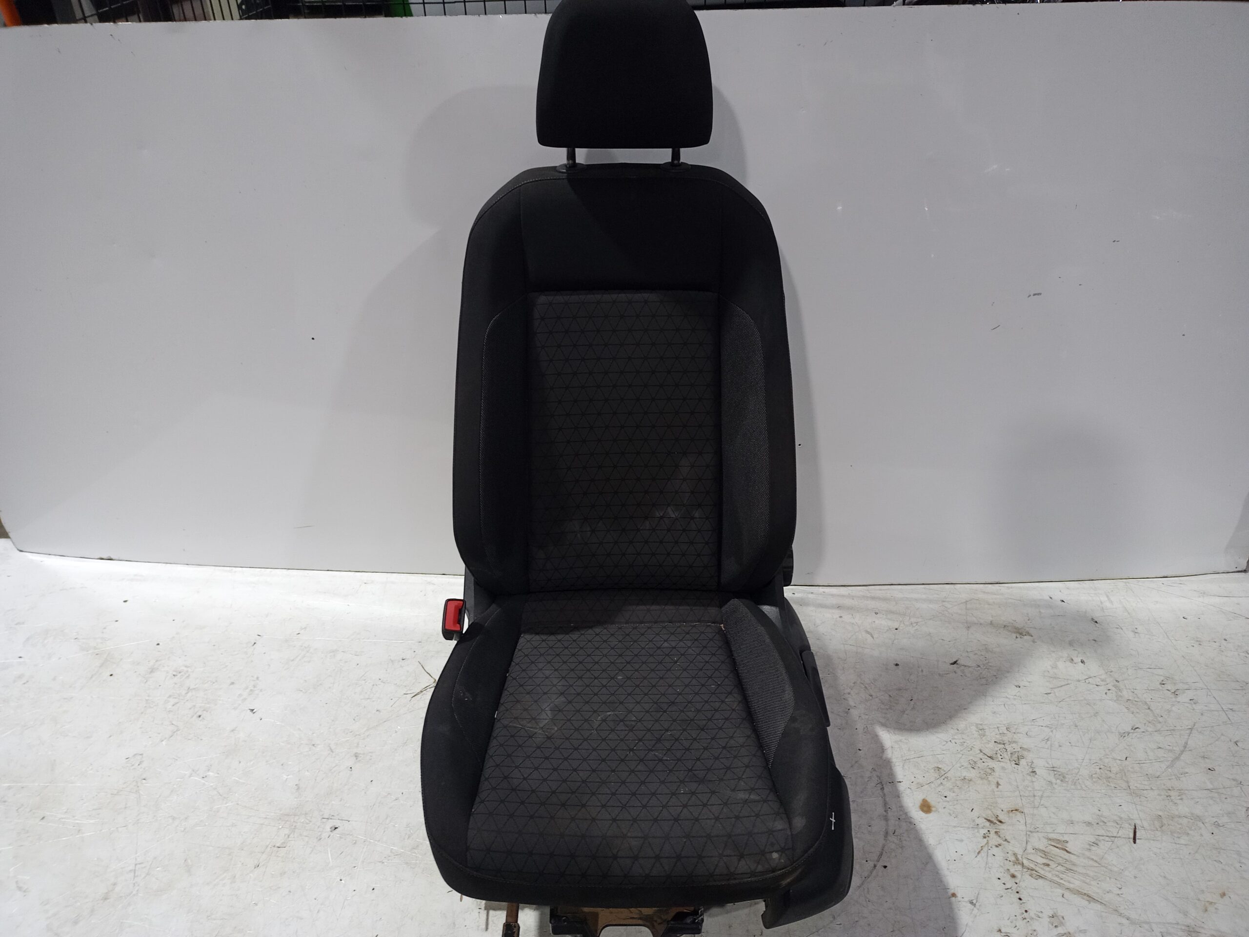 asiento_delantero_izquierdo_2q4881106c_volkswagen_t_cross_advance