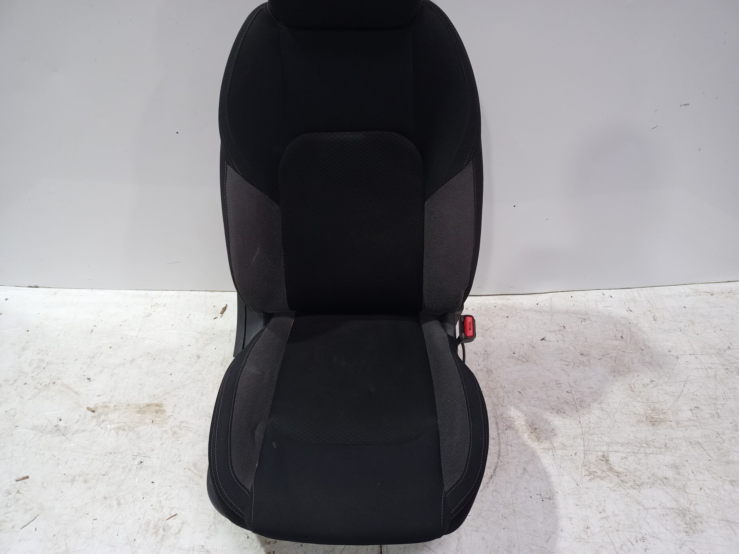 asiento_delantero_derecho_871044eb2b_nissan_qashqai_j11_acenta