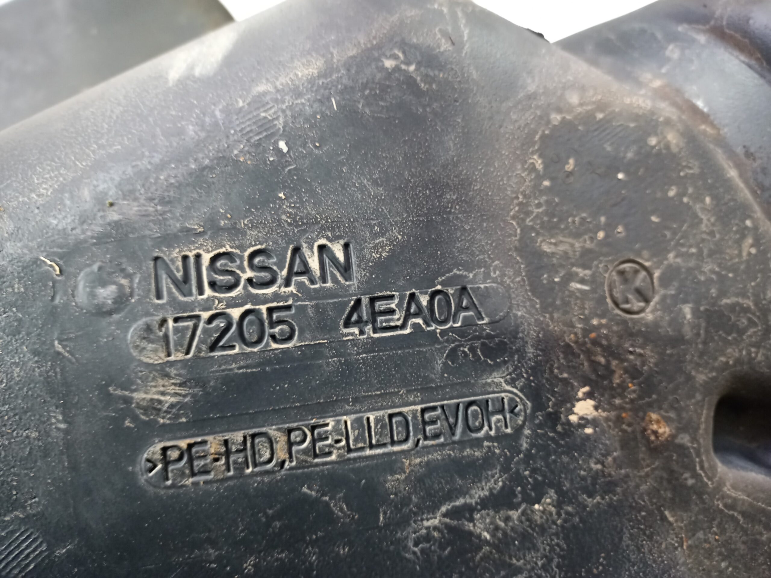 deposito_combustible_172054ea0a_nissan_qashqai_j11_acenta