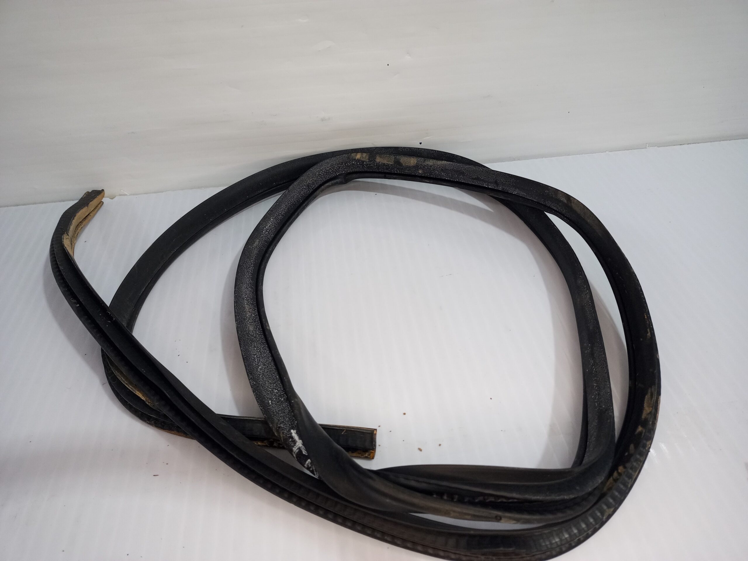 goma_contorno_82830hv00a_nissan_qashqai_j11_acenta