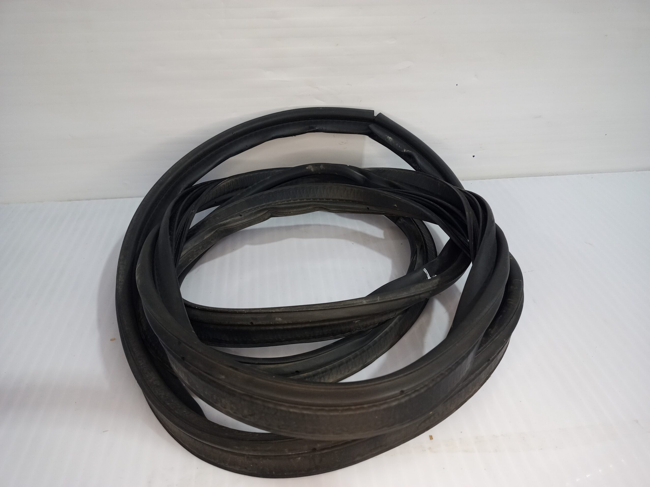 goma_contorno_908304ea0b_nissan_qashqai_j11_acenta