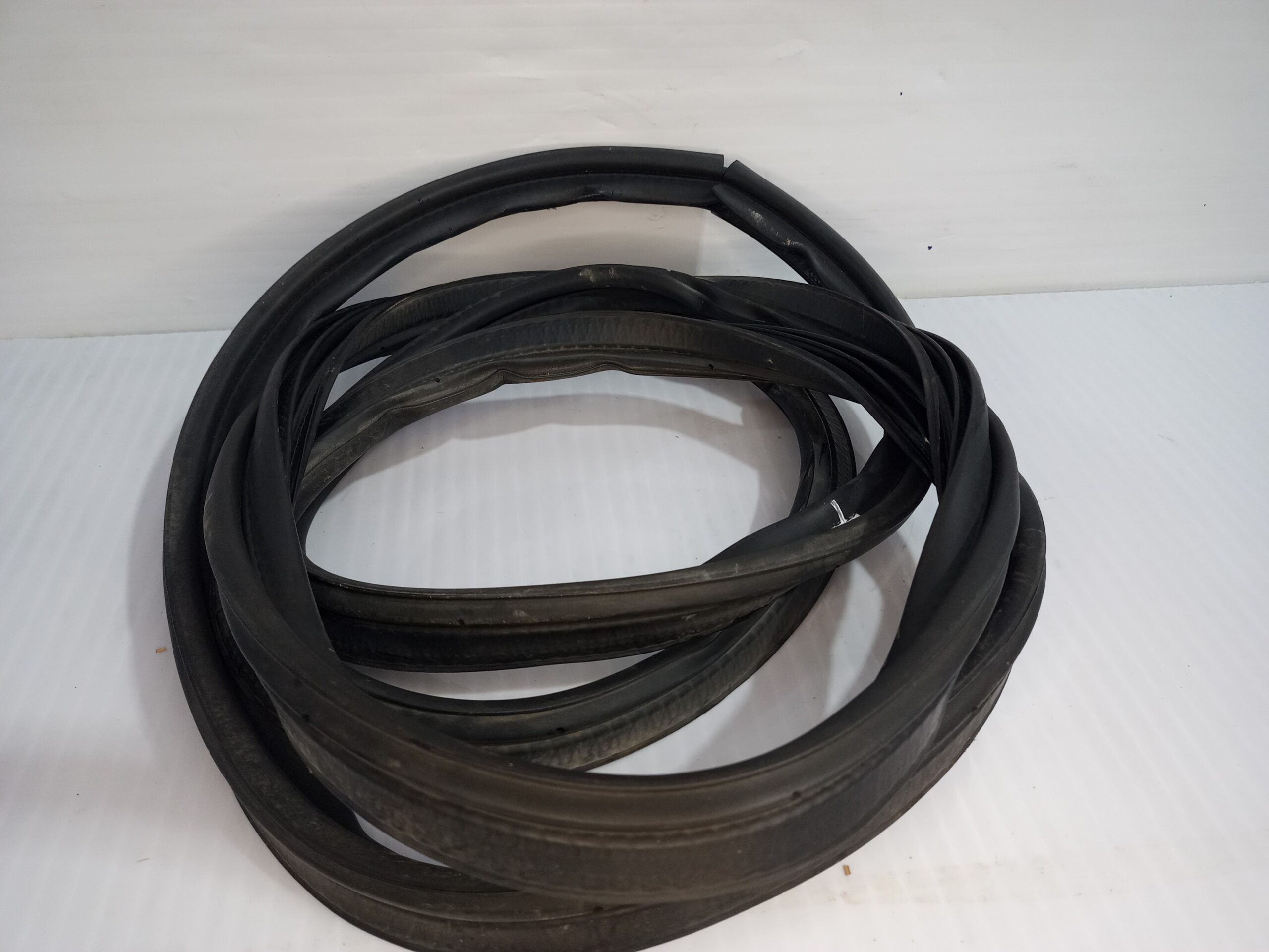 goma_contorno_908304ea0b_nissan_qashqai_j11_acenta