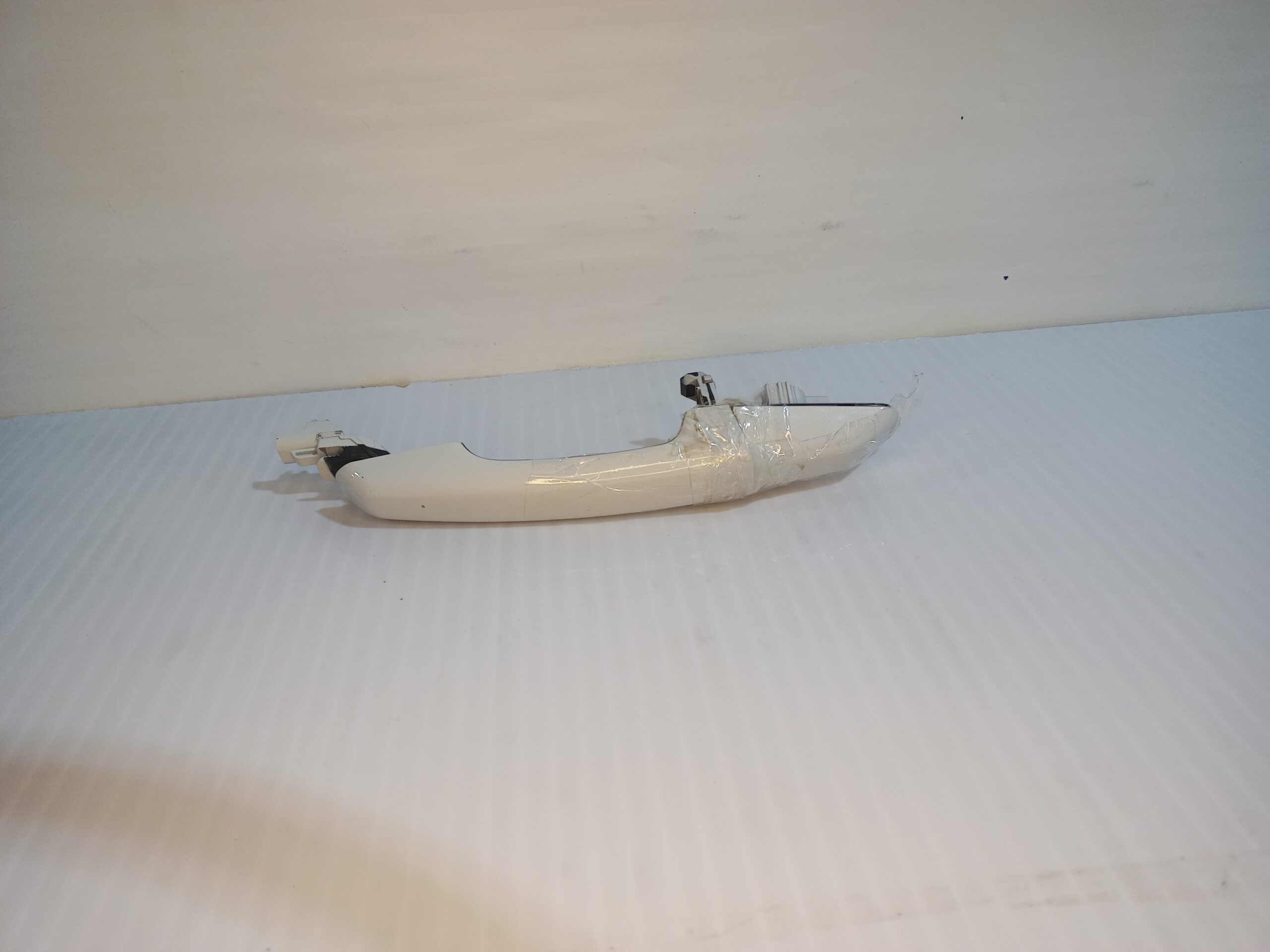 maneta_exterior_trasera_derecha_t2h3843lml_jaguar_e_pace_x540_2_0_d150_awd