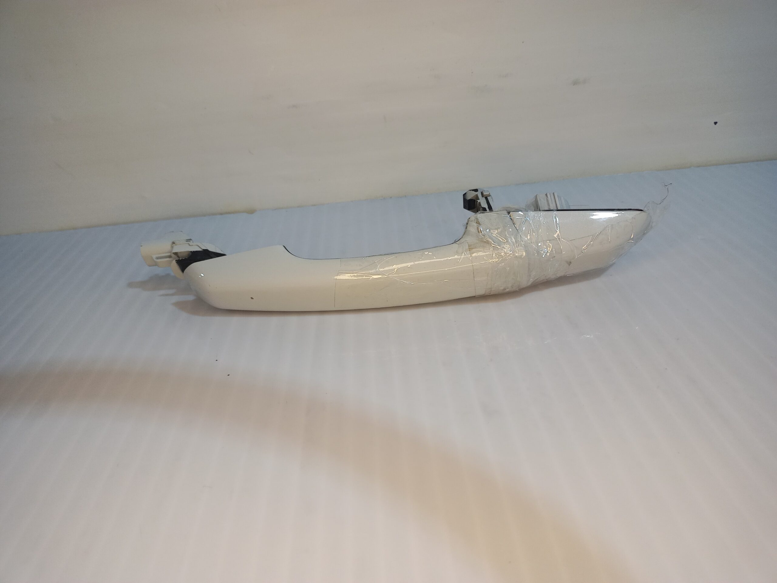 maneta_exterior_trasera_derecha_t2h3843lml_jaguar_e_pace_x540_2_0_d150_awd