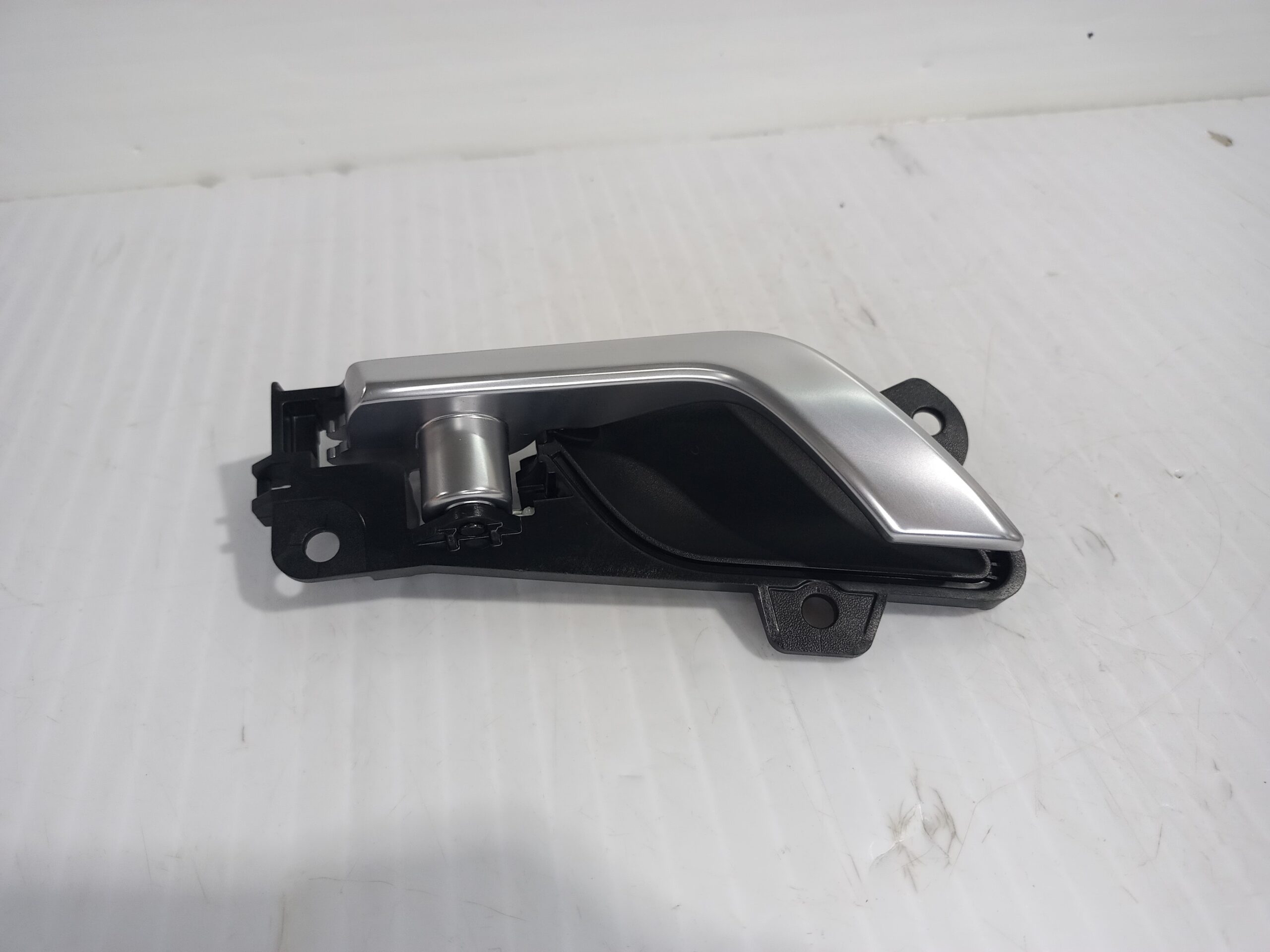 maneta_interior_delantera_derecha_82620at010sa1_kia_niro_sg2_hybrid_concept