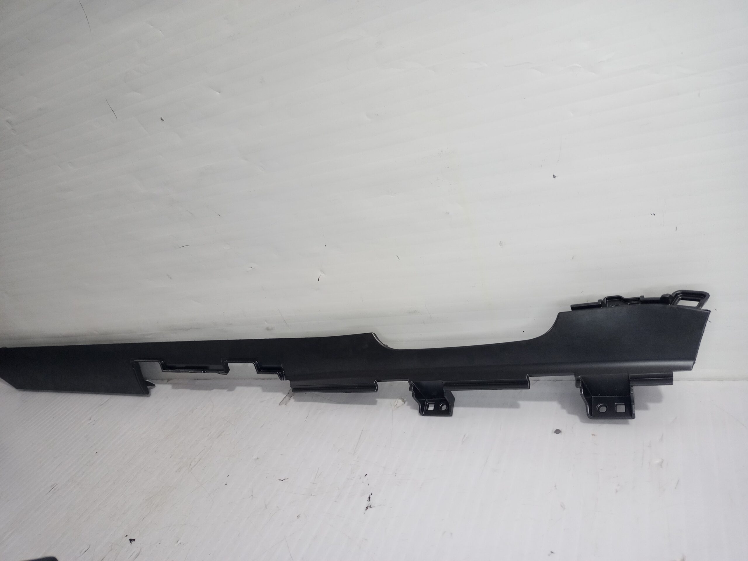 moldura_84790at020bn6_kia_niro_sg2_hybrid_concept