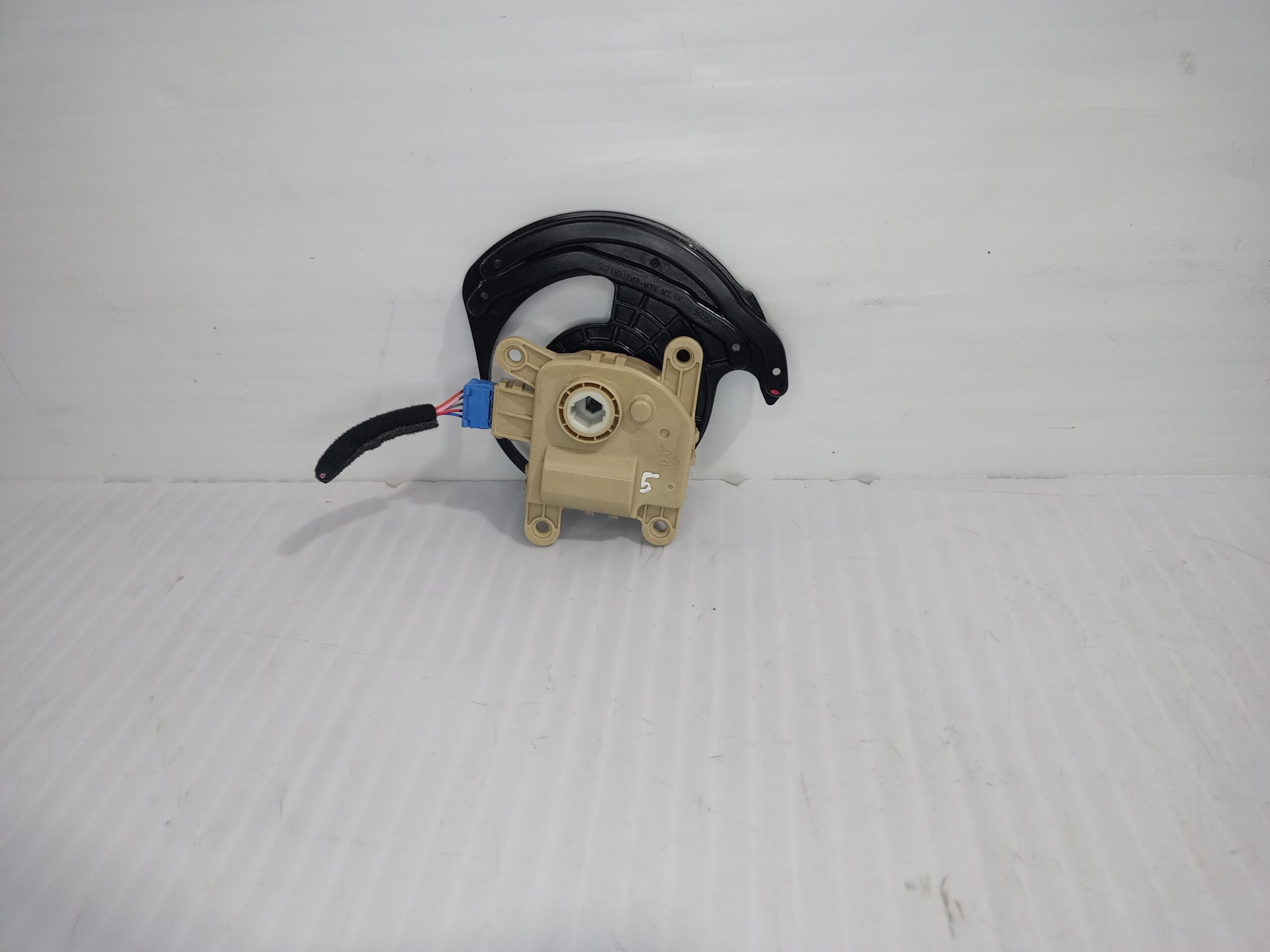 motor_apertura_trampilla_h400730912a_kia_niro_sg2_hybrid_concept