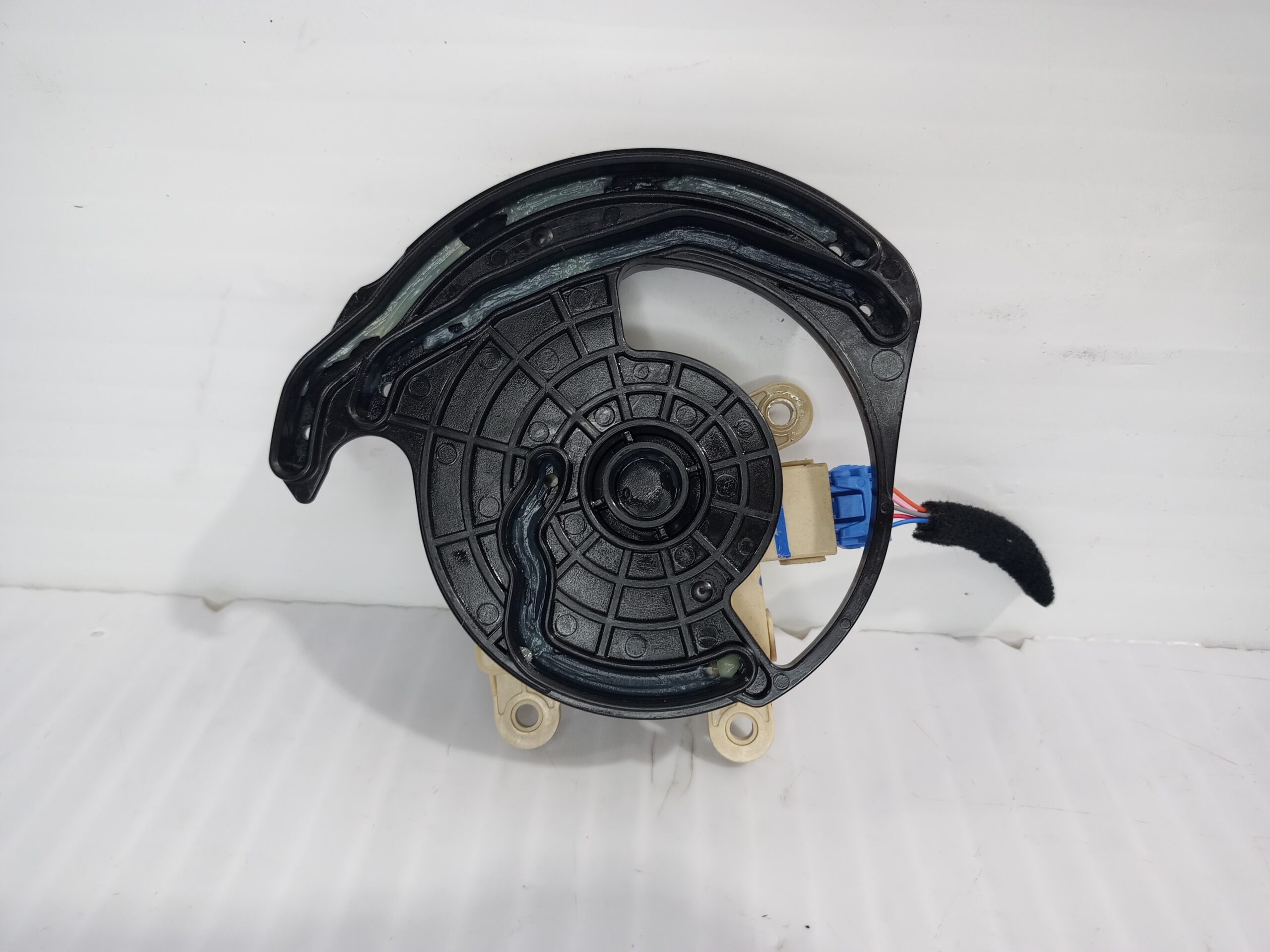 motor_apertura_trampilla_h400730912a_kia_niro_sg2_hybrid_concept