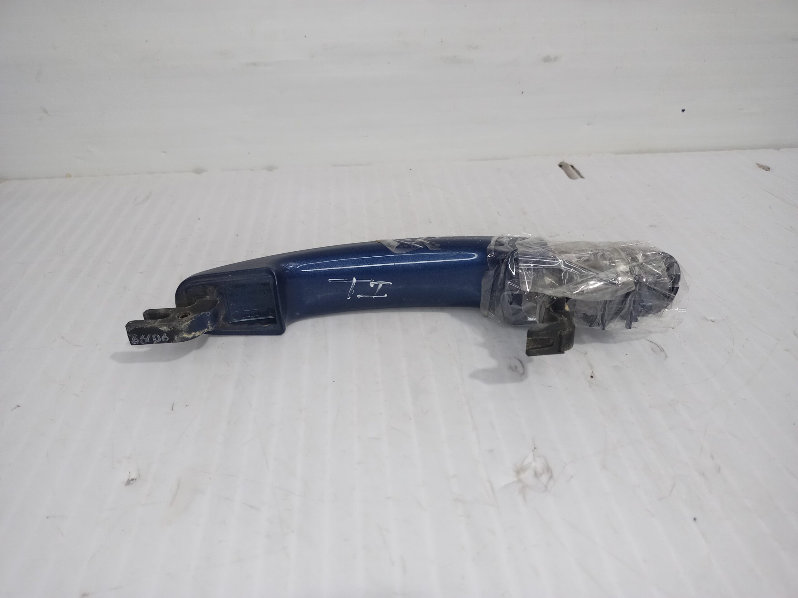 maneta_exterior_trasera_izquierda_1305822_ford_focus_berlina_cap_trend