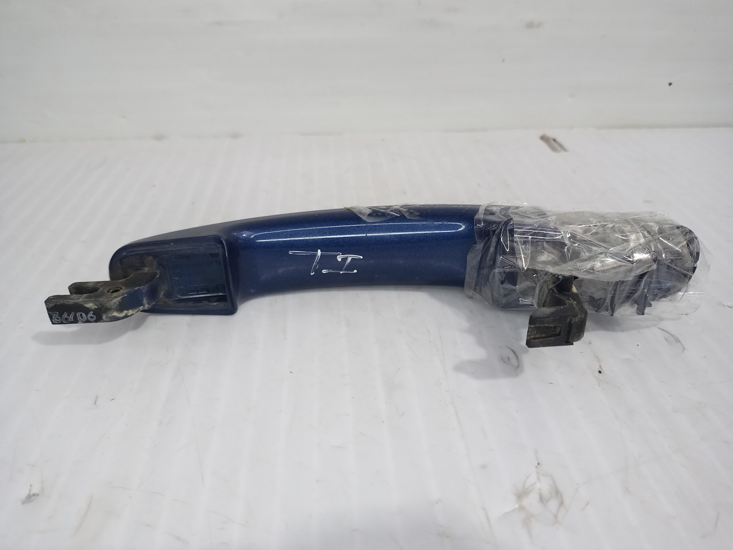 maneta_exterior_trasera_izquierda_1305822_ford_focus_berlina_cap_trend