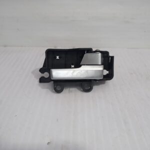 maneta_interior_delantera_derecha_3m51r22600_ford_focus_berlina_cap_trend