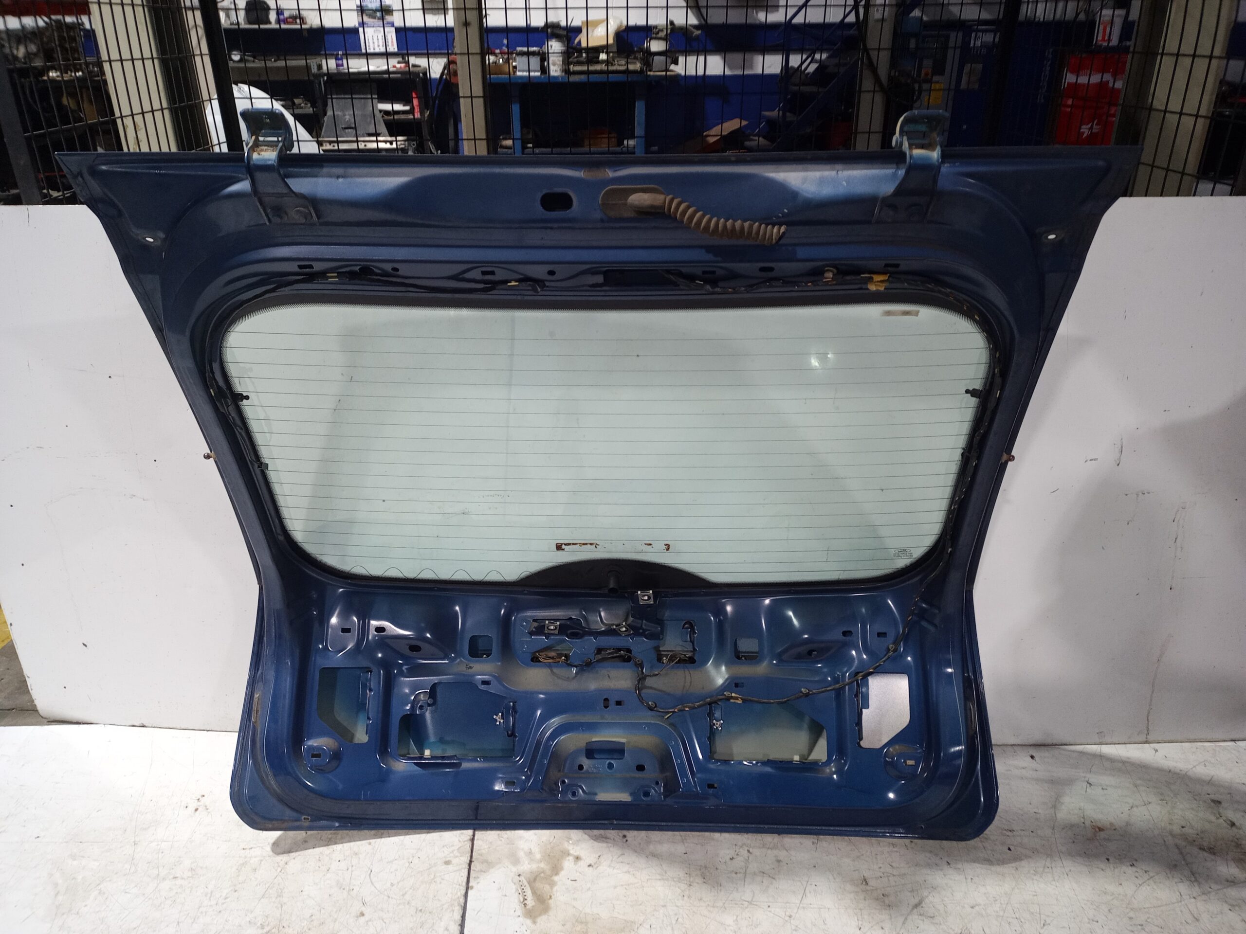 porton_trasero_1487316_cristal_de_regalo_ford_focus_berlina_cap_trend