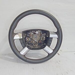 volante_1435224_ford_focus_berlina_cap_trend