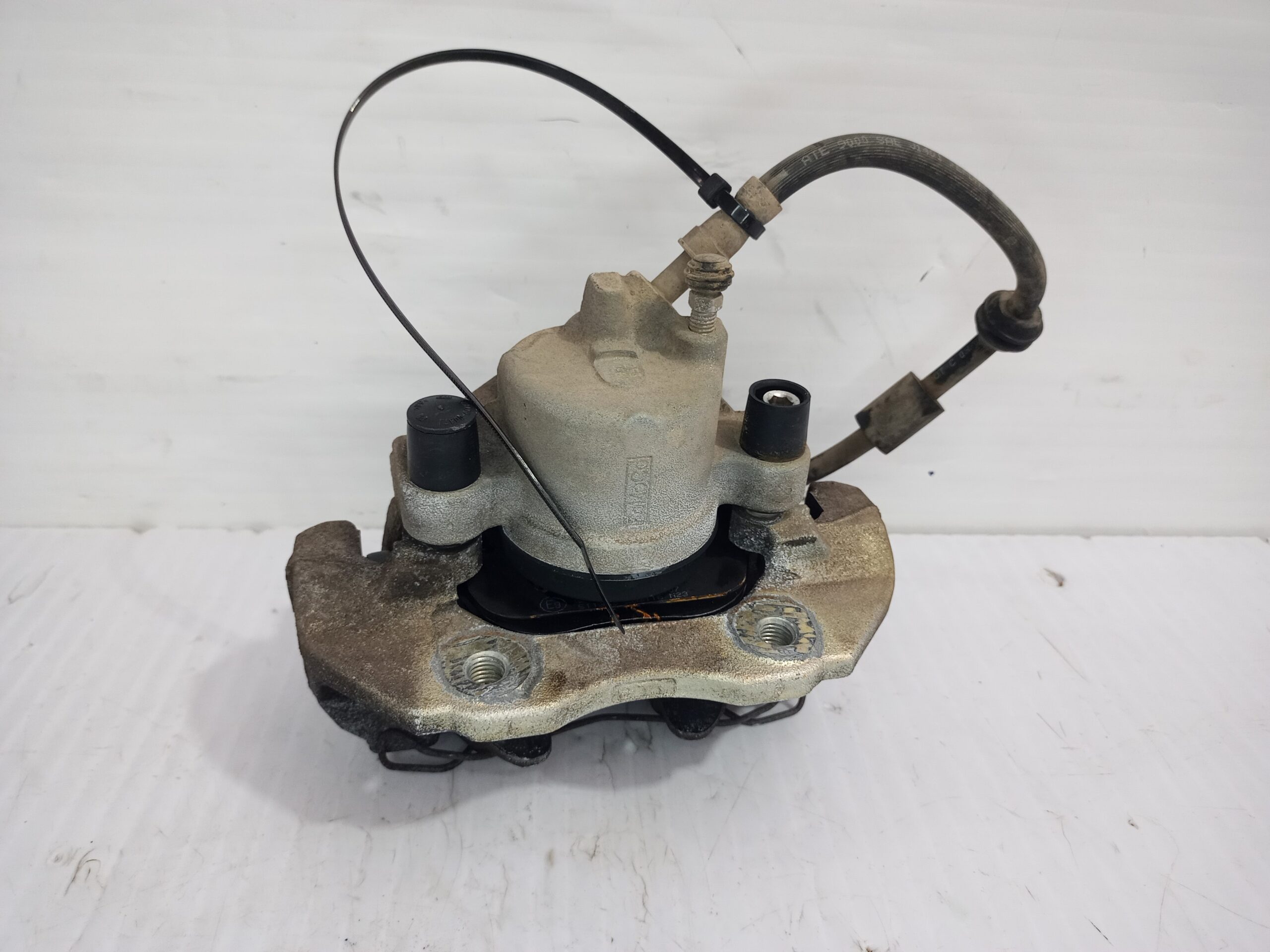 pinza_de_freno_delantera_derecha_1682875_ford_focus_berlina_cap_trend