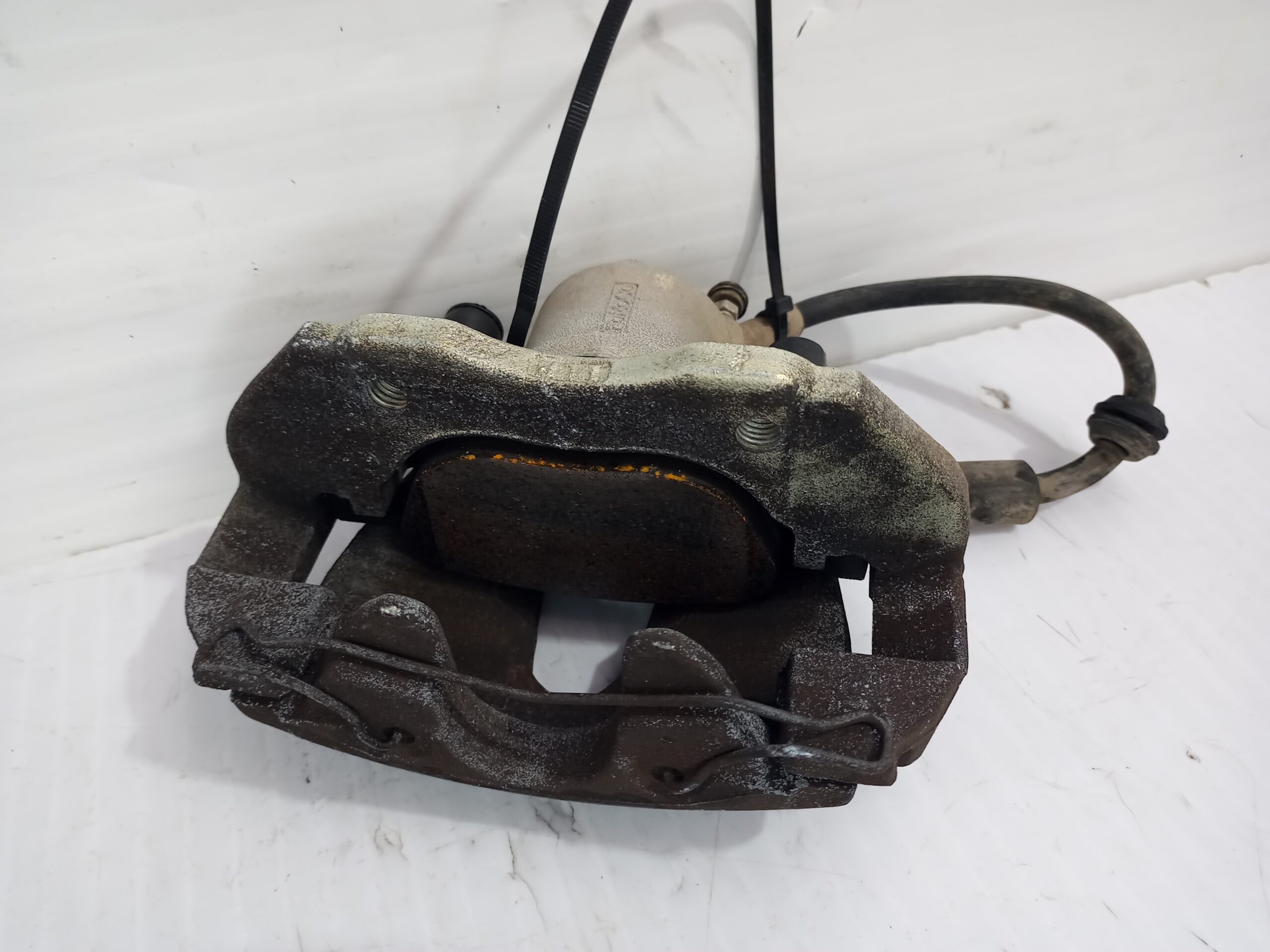 pinza_de_freno_delantera_derecha_1682875_ford_focus_berlina_cap_trend