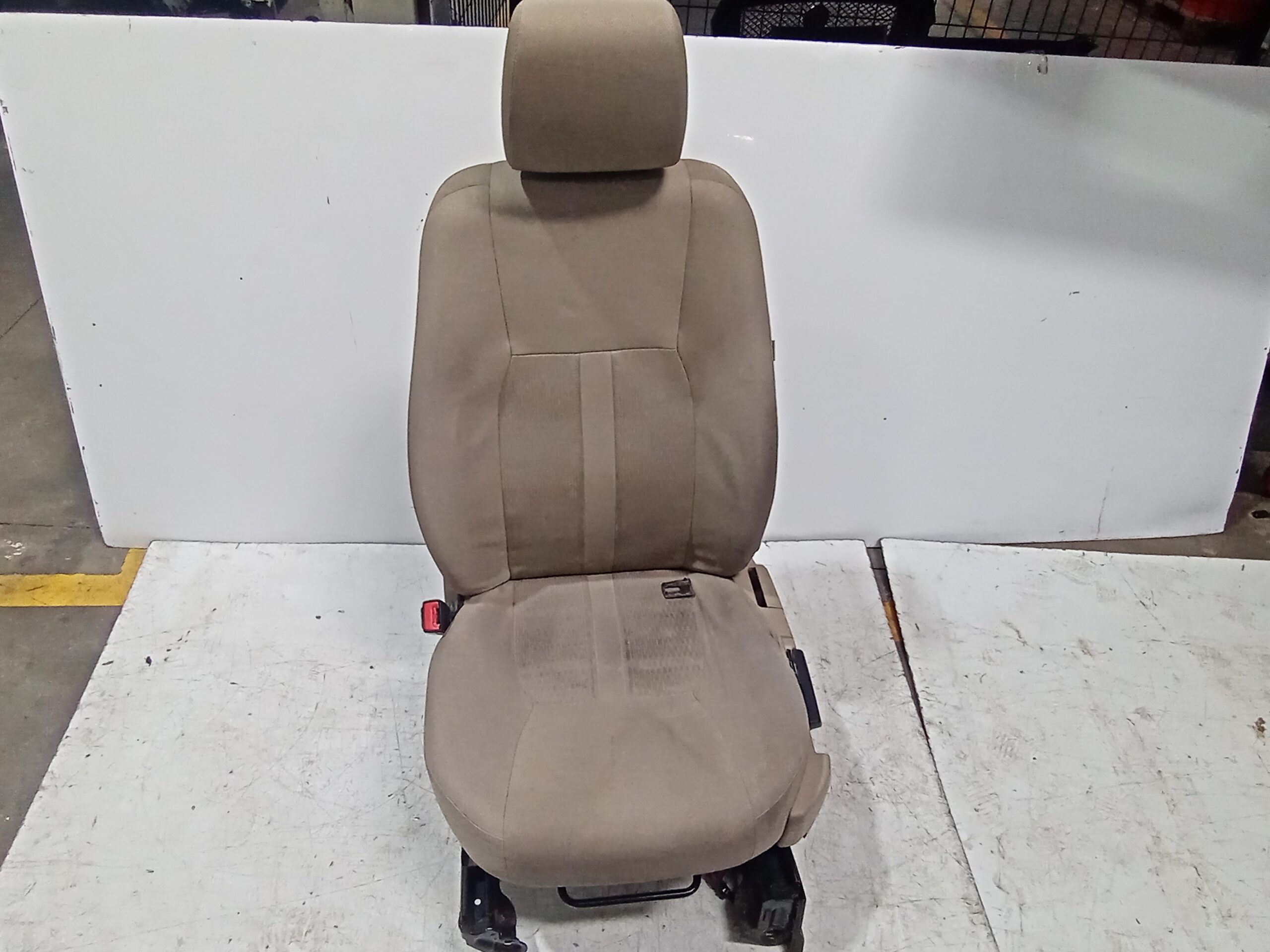 asiento_delantero_izquierdo_lr013215_land_rover_discovery_4_tdv6_hse