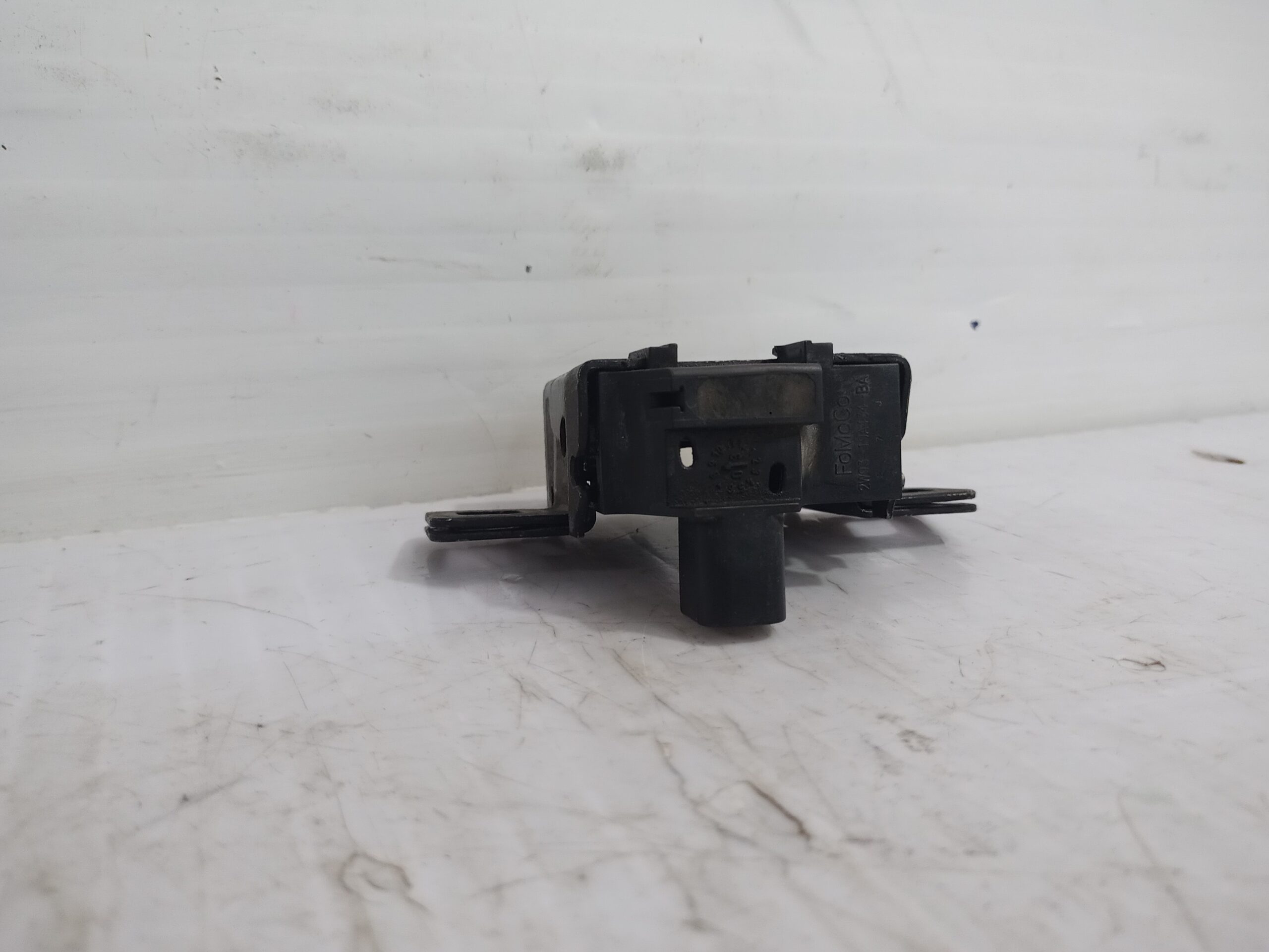 cerradura_capo_ffs500020_land_rover_discovery_4_tdv6_hse