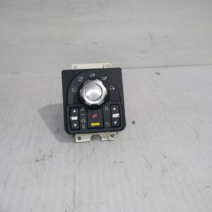 mando_multifuncion_ah2214b596ab_land_rover_discovery_4_tdv6_hse