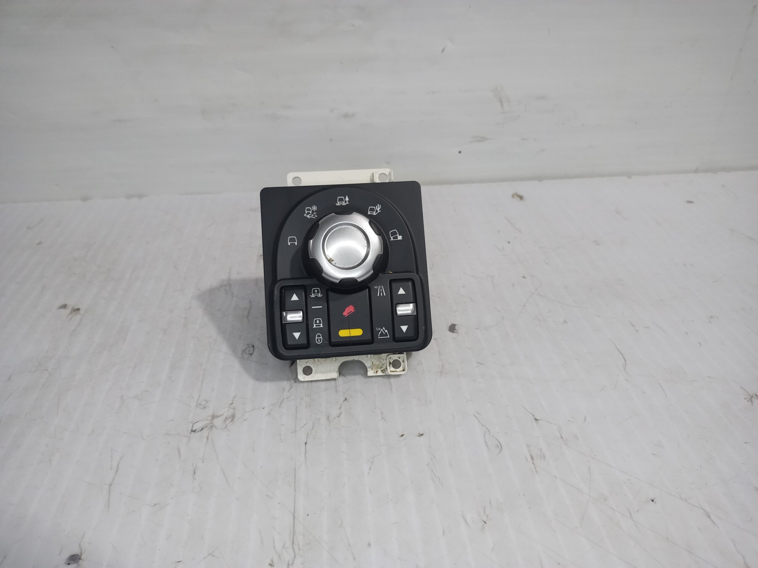 mando_multifuncion_ah2214b596ab_land_rover_discovery_4_tdv6_hse