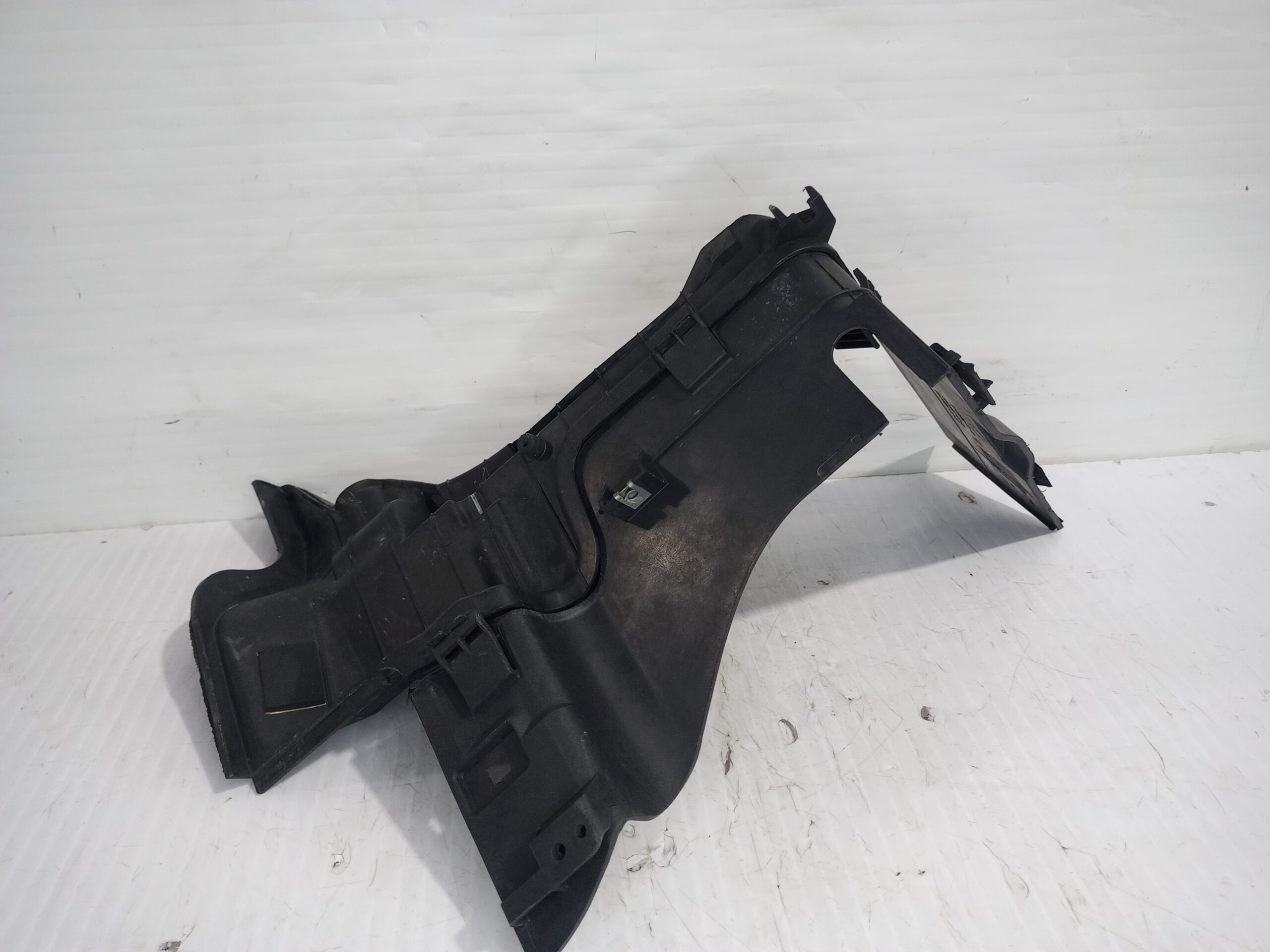 soporte_bateria_lr013546_land_rover_discovery_4_tdv6_hse