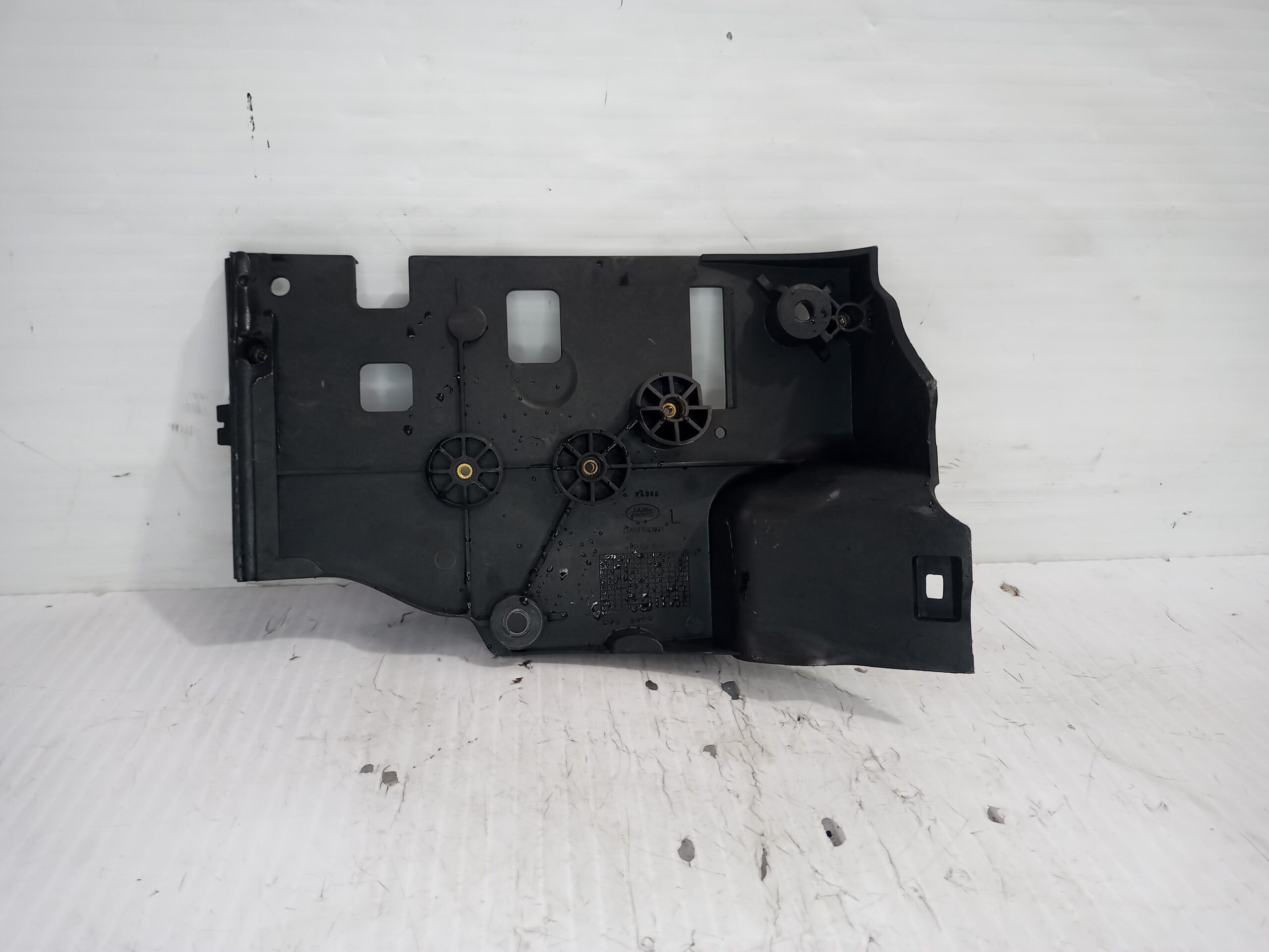 soporte_bateria_dwm500031_land_rover_discovery_4_tdv6_hse