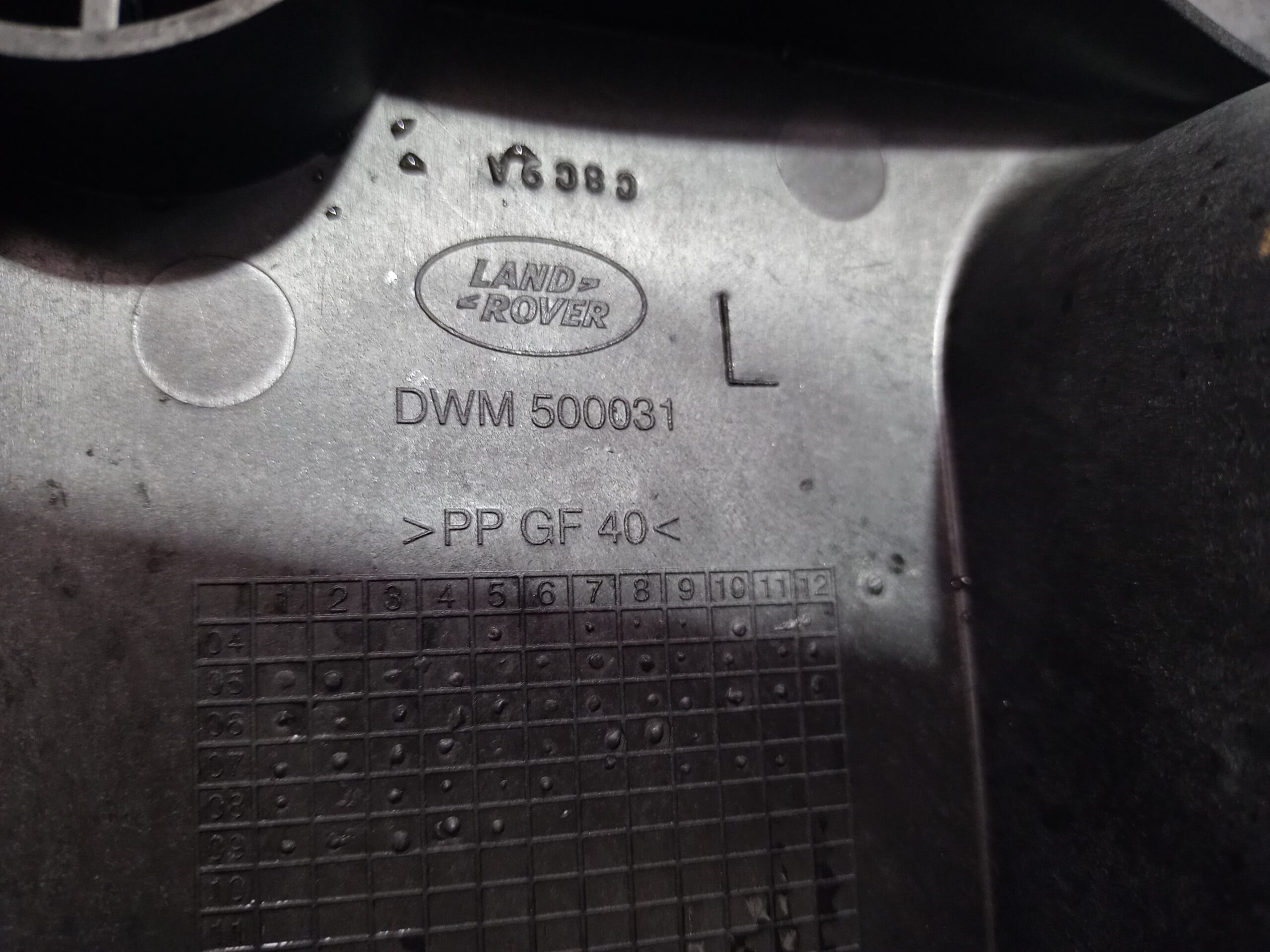 soporte_bateria_dwm500031_land_rover_discovery_4_tdv6_hse