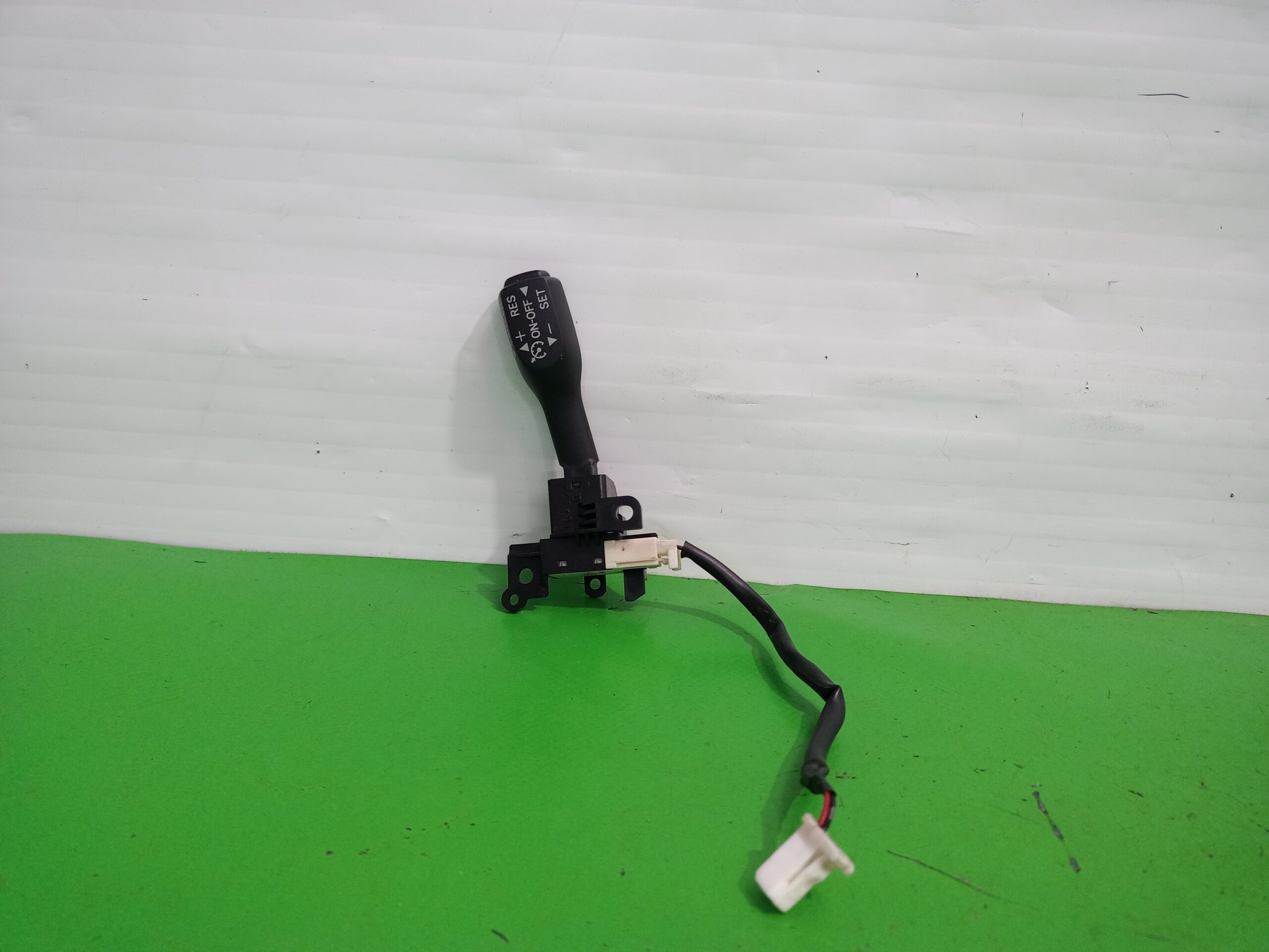 mando_multifuncion_18a174_lexus_rx_300_mcu35_luxury