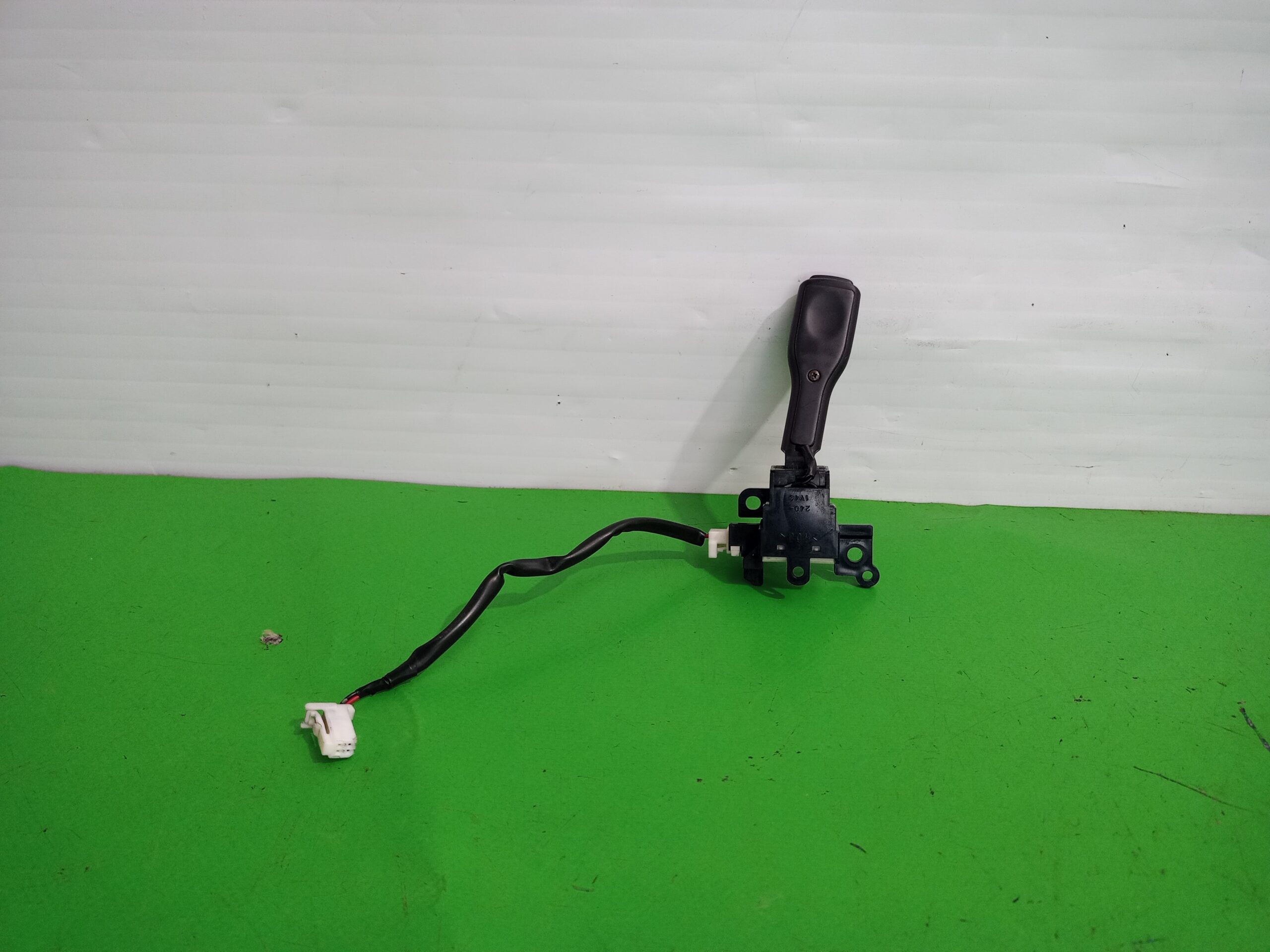 mando_multifuncion_18a174_lexus_rx_300_mcu35_luxury