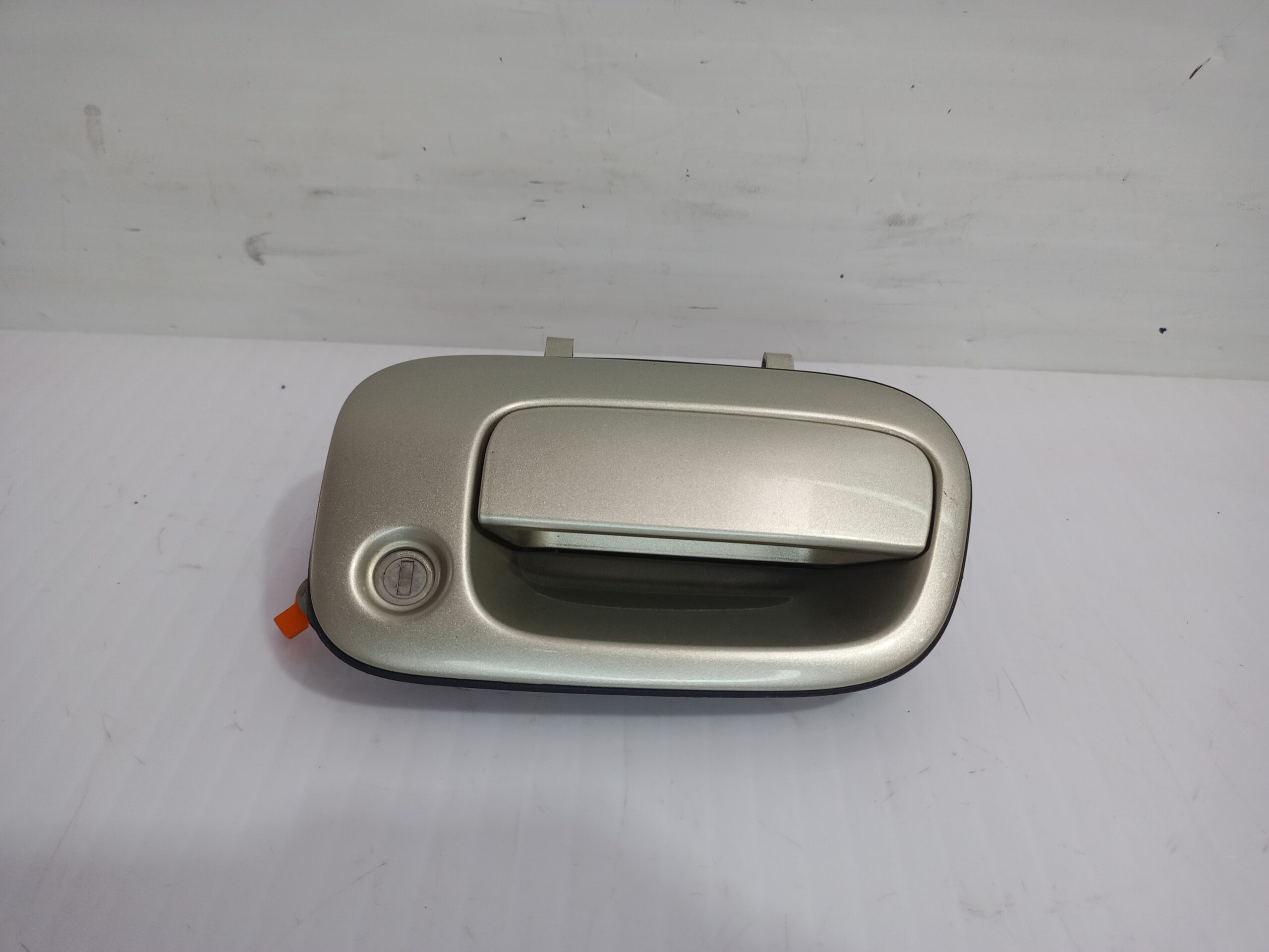 maneta_exterior_porton_6909042050_toyota_rav_4_a2_2_0_luna_4x4_2003