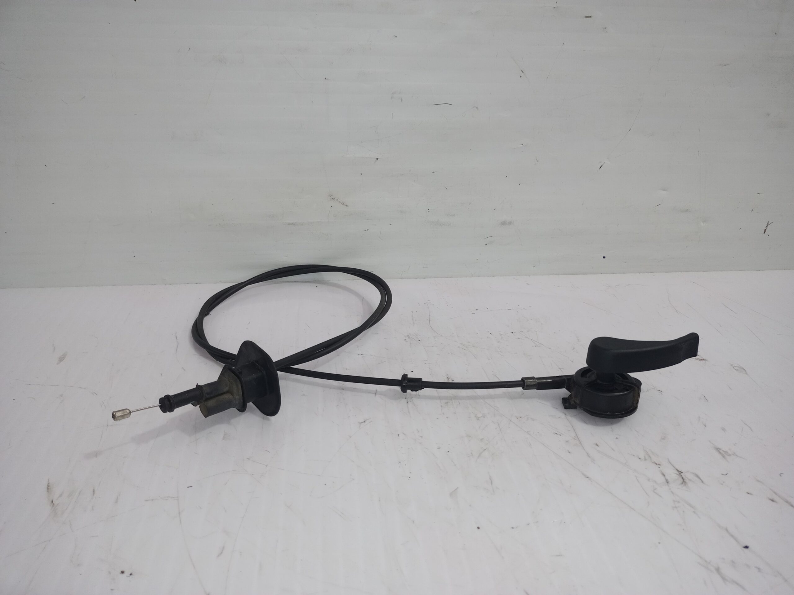 tirador_capot_365300709r_renault_trafic_furgon_l1h1_27t