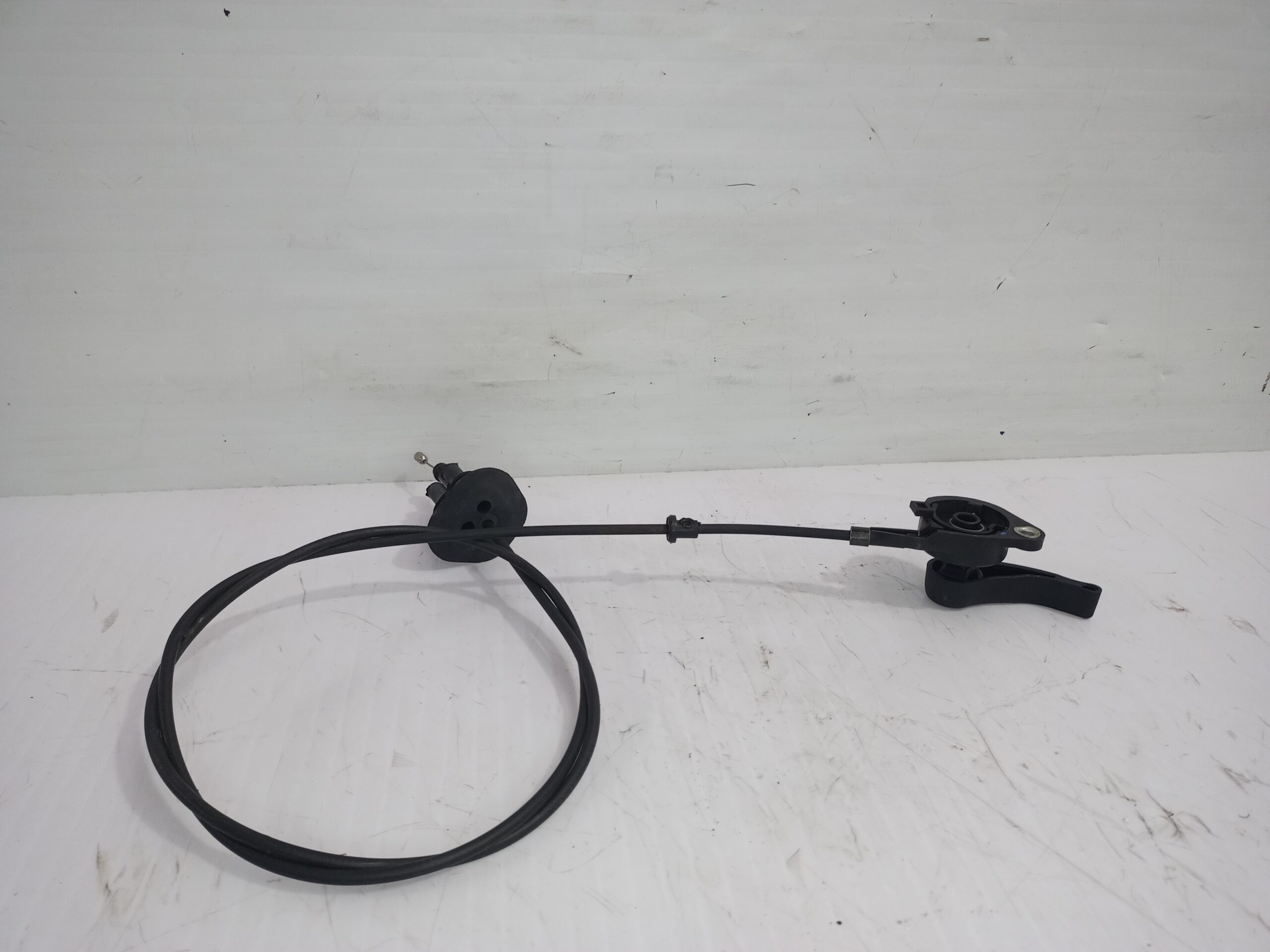 tirador_capot_365300709r_renault_trafic_furgon_l1h1_27t