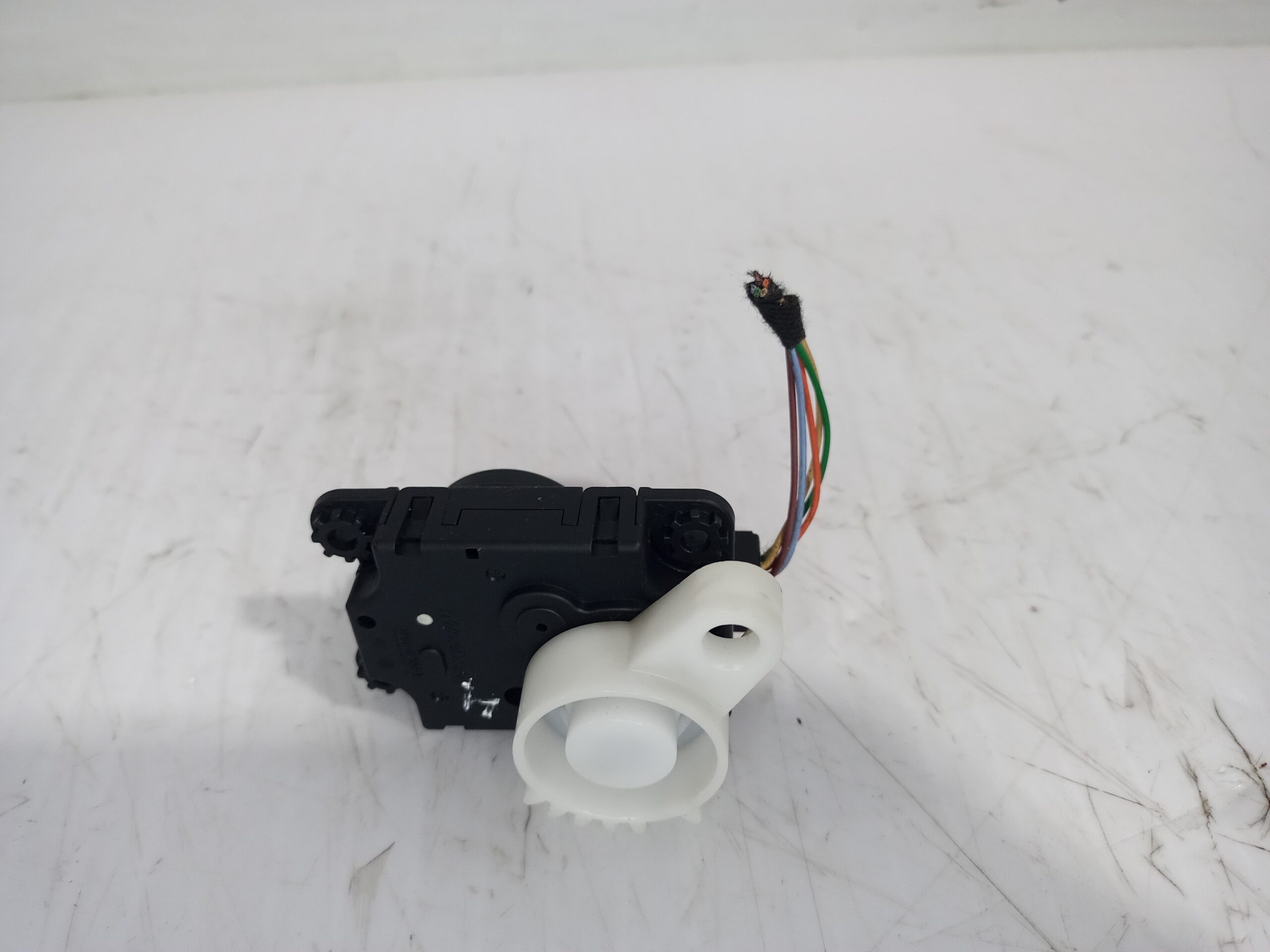 motor_apertura_trampilla_t1027136u_renault_scenic_iii_bose_edition