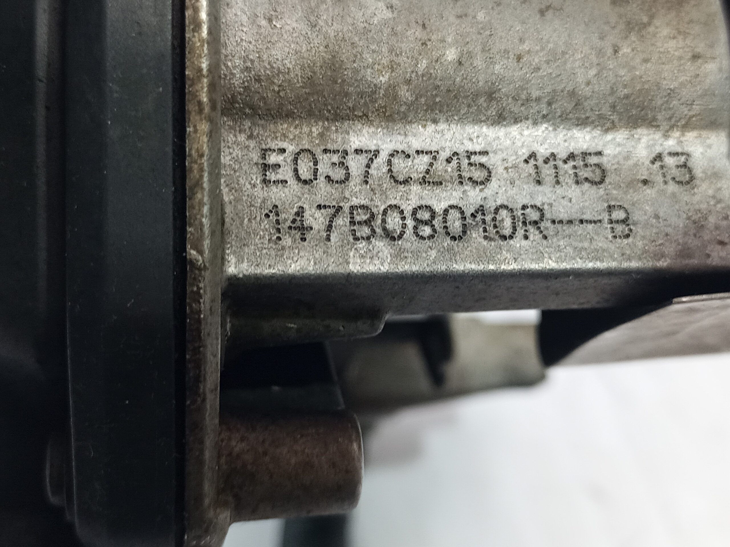 caja_mariposa_147b08010r_renault_scenic_iii_bose_edition