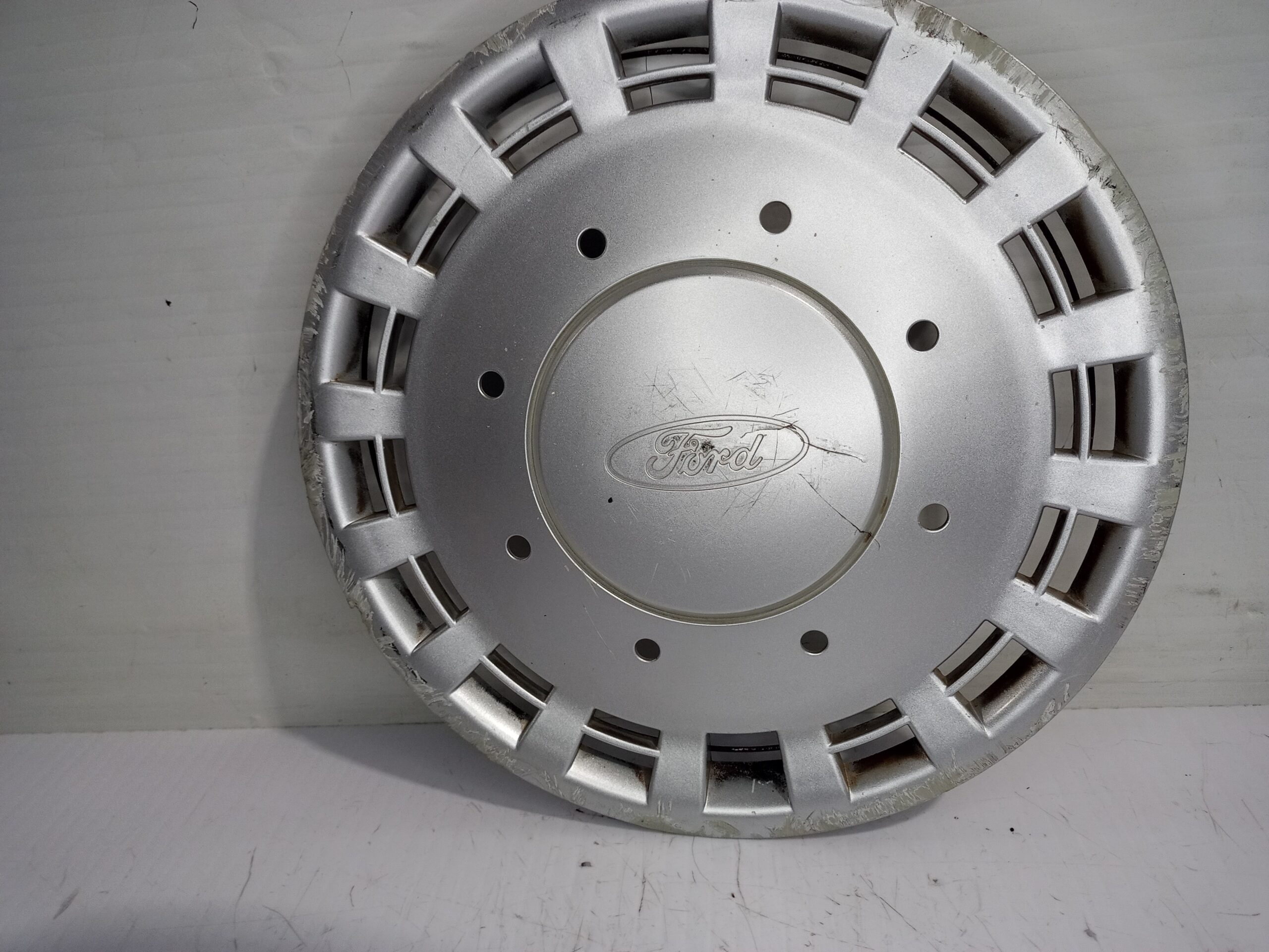 tapacubos_88gb1130_ford_sierra_berlina_brillant