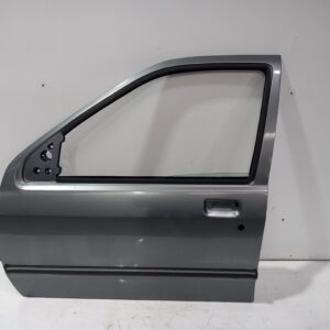 puerta_delantera_izquierda_1661893_1661892_ford_sierra_berlina_brillant