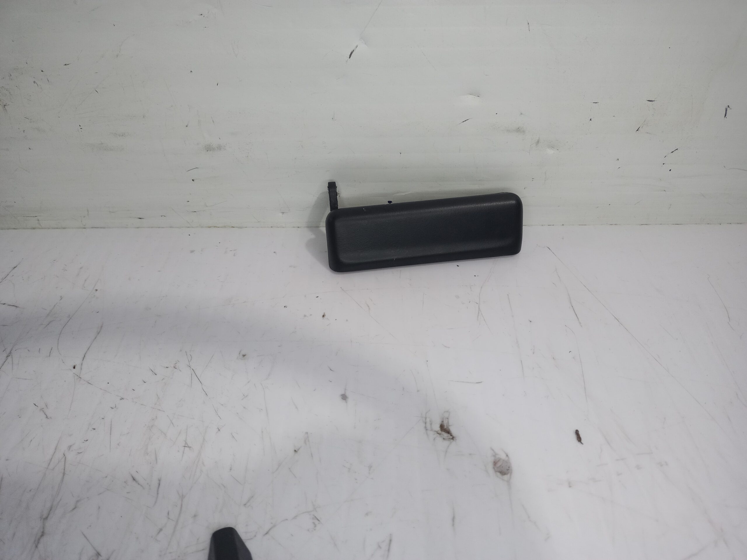 maneta_exterior_trasera_derecha_a22401_ford_sierra_berlina_brillant