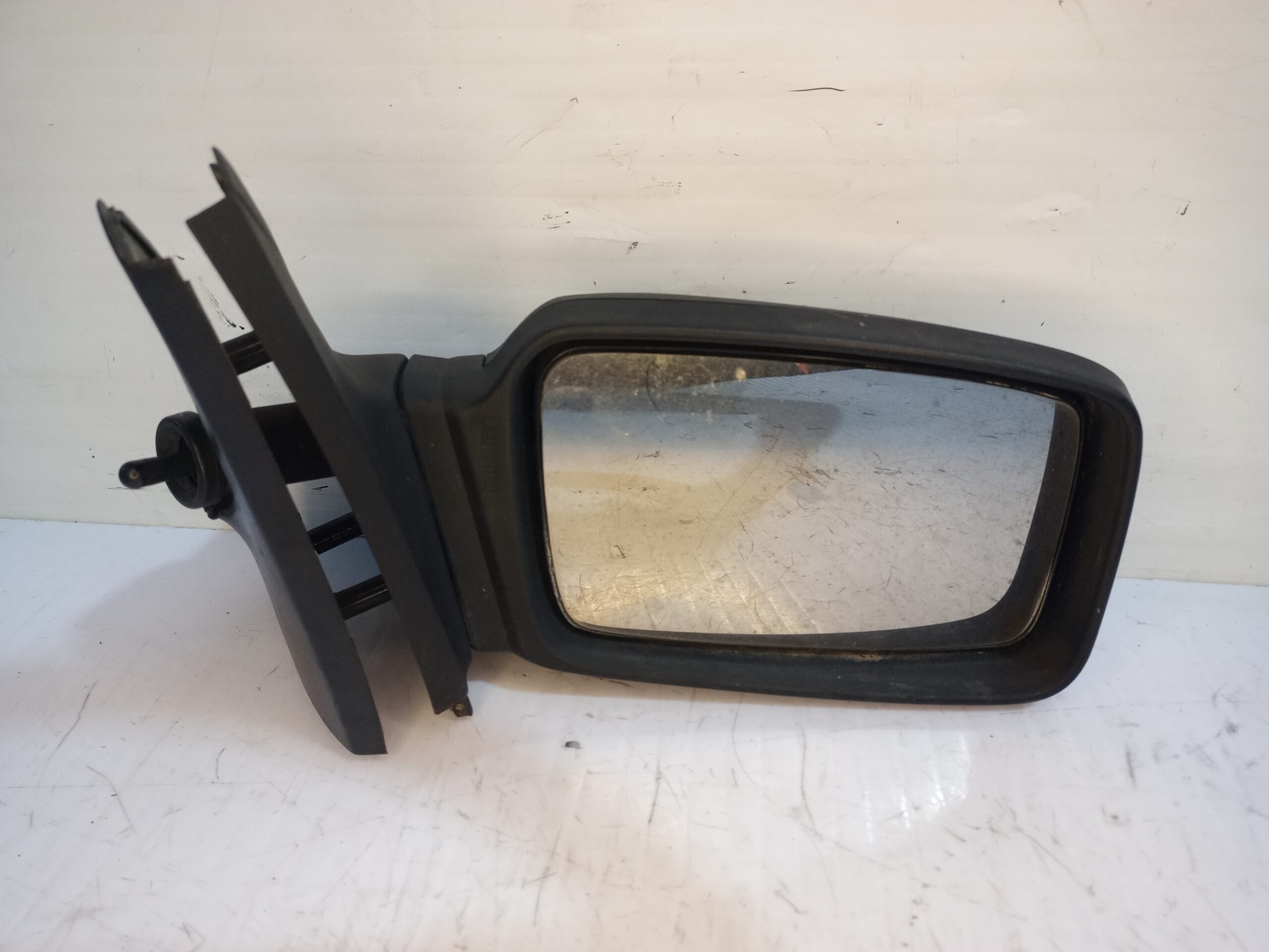 retrovisor_derecho_6665916_ford_sierra_berlina_brillant