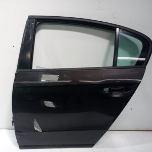 puerta_trasera_izquierda_3_833055_volkswagen_passat_lim_362_advance_bluemotion