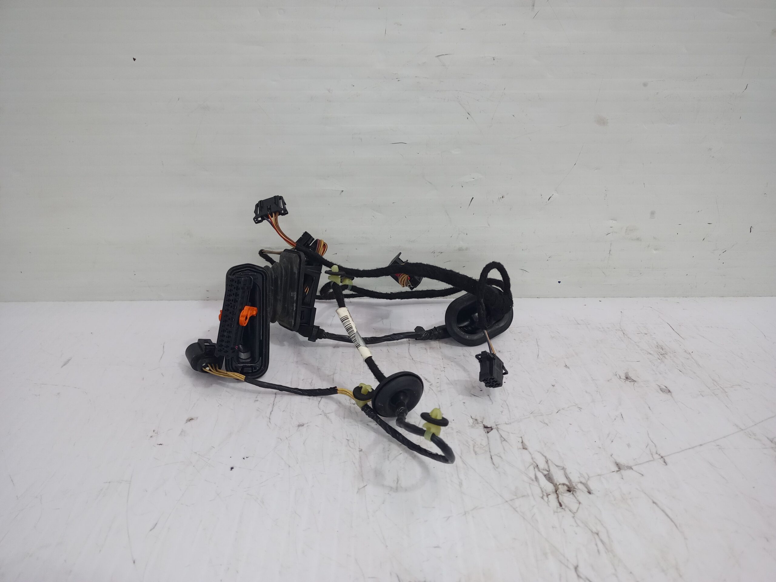 cableado_puerta_3aa971693cb_volkswagen_passat_lim_362_advance_bluemotion