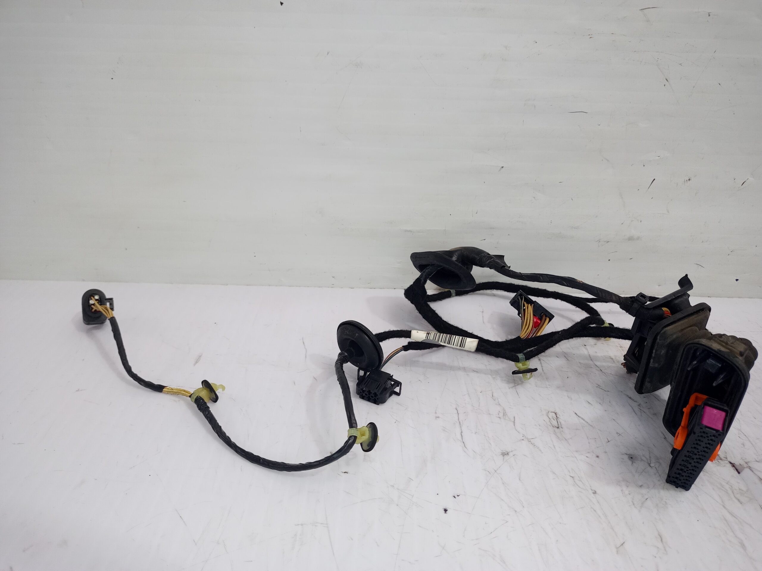 cableado_puerta_3aa971693cb_volkswagen_passat_lim_362_advance_bluemotion