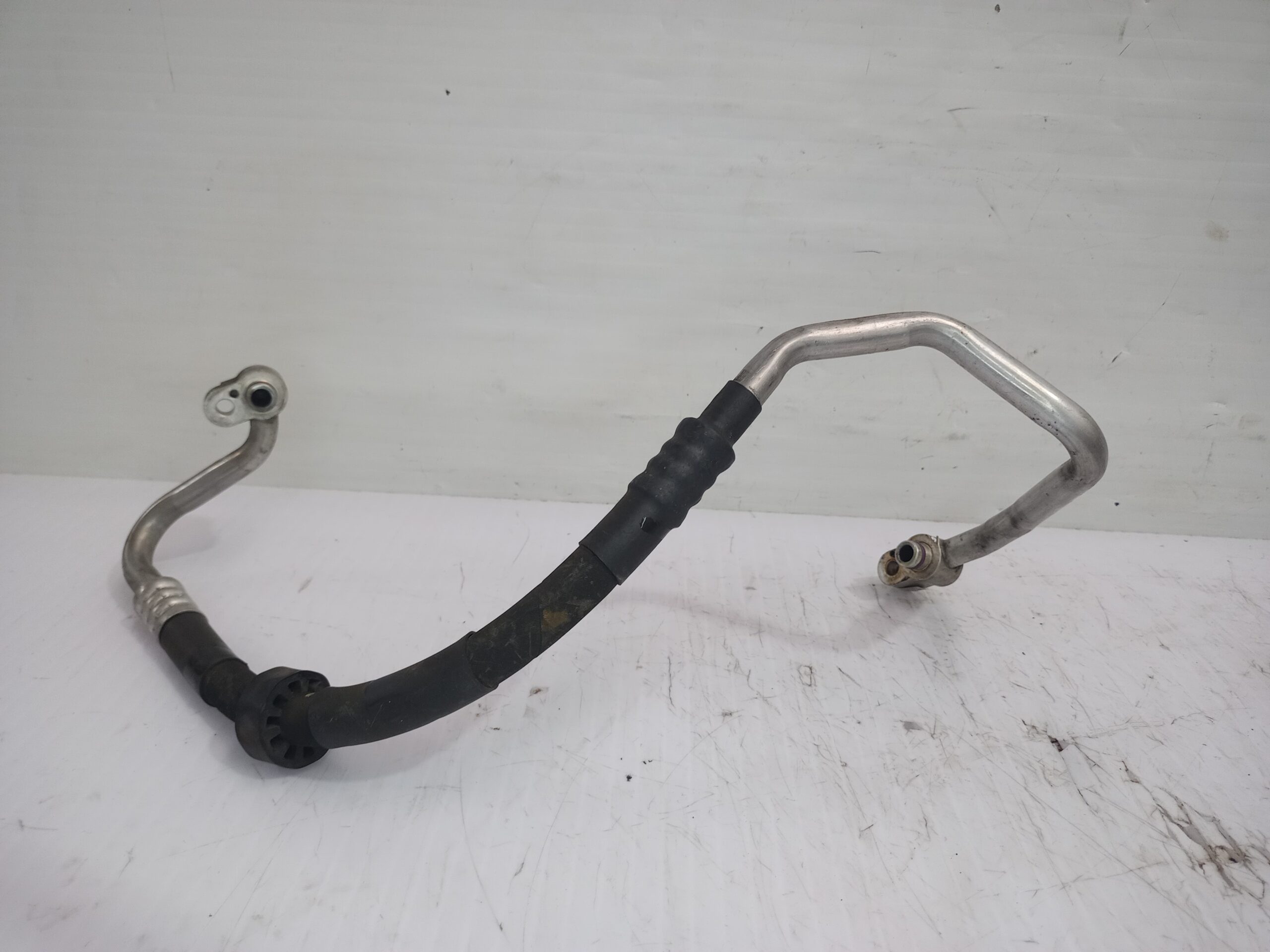 tubos_aire_acondicionado_3c0820721b_volkswagen_passat_lim_362_advance_bluemotion