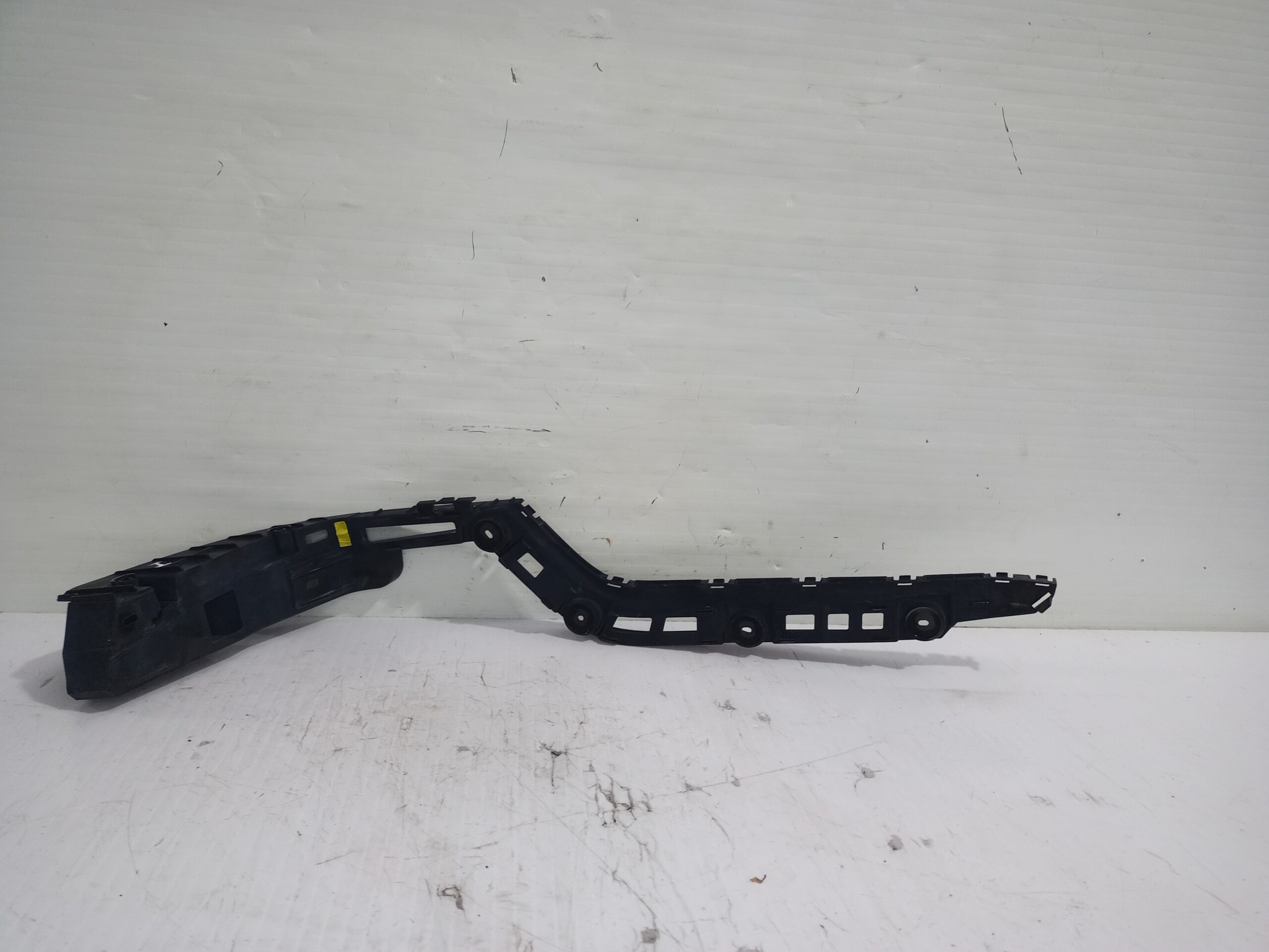 soporte_faro_izquierdo_3_807393a_volkswagen_passat_lim_362_advance_bluemotion