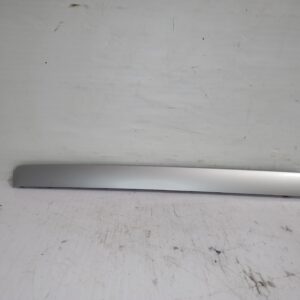 moldura_3ab857212_volkswagen_passat_lim_362_advance_bluemotion