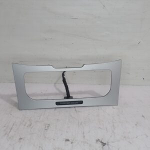 moldura_3aa863100b_volkswagen_passat_lim_362_advance_bluemotion