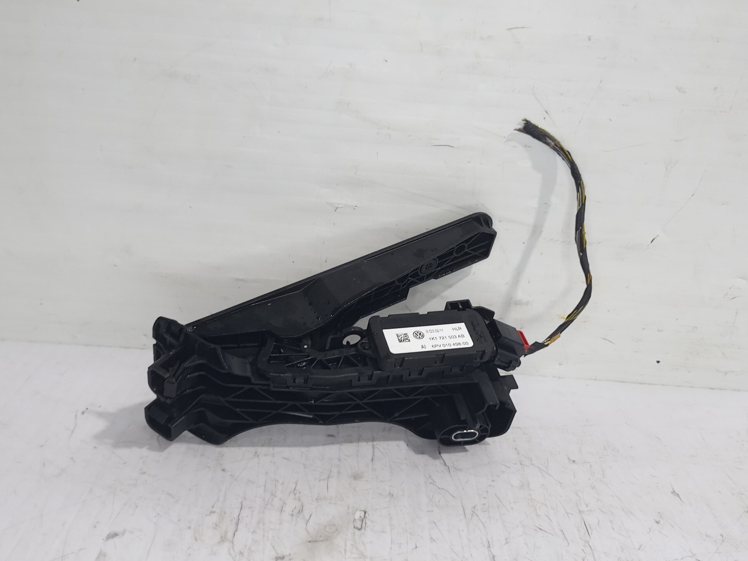 pedal_acelerador_1k1721503ab_volkswagen_passat_lim_362_advance_bluemotion