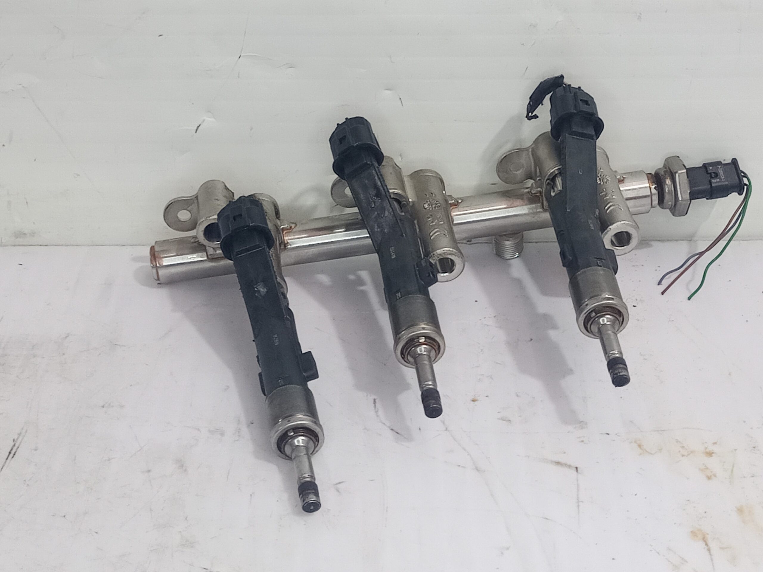 rampa_inyectora_9811353880_peugeot_308_active