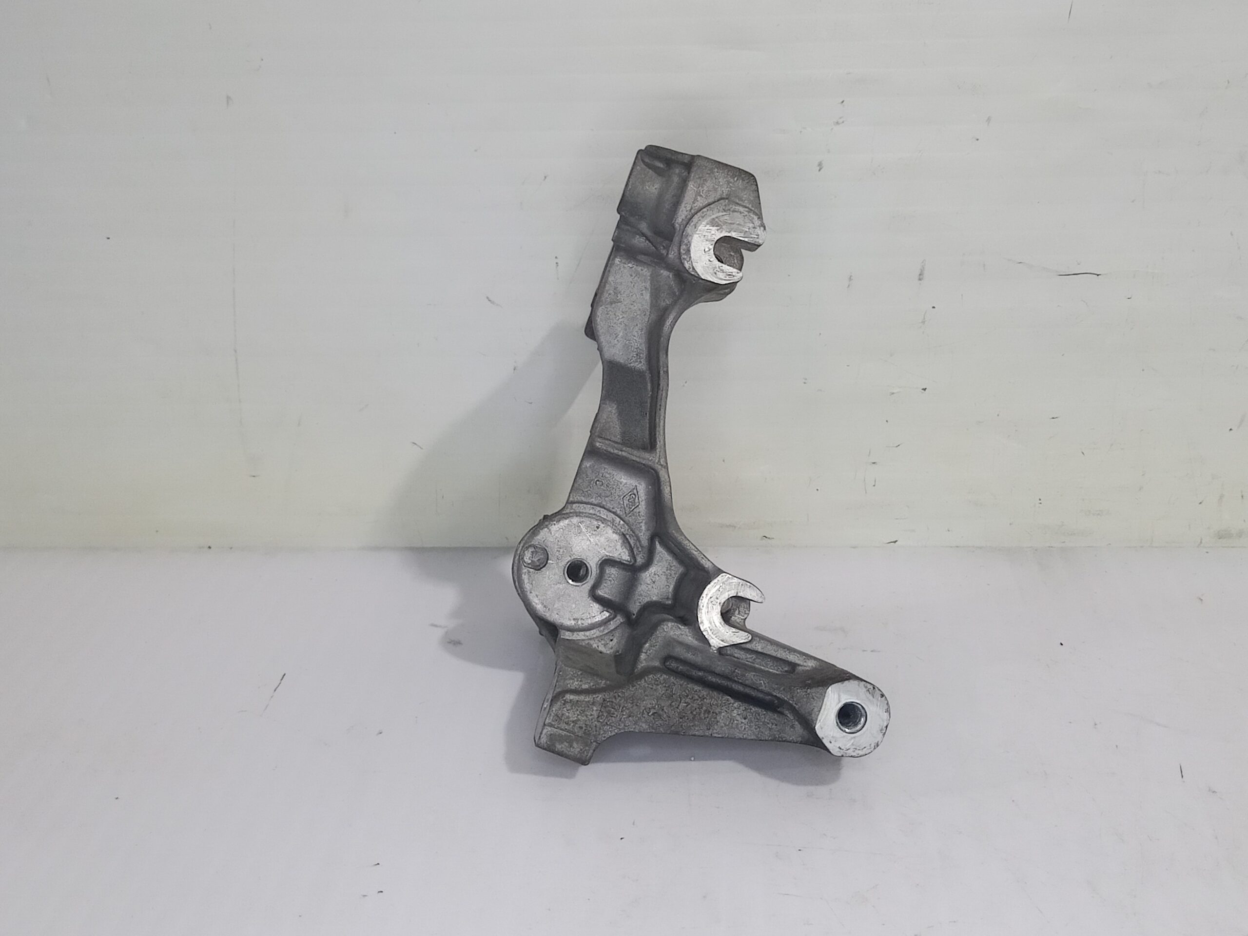 soporte_alternador_117108063r_renault_megane_iii_berlina_5_p_dynamique