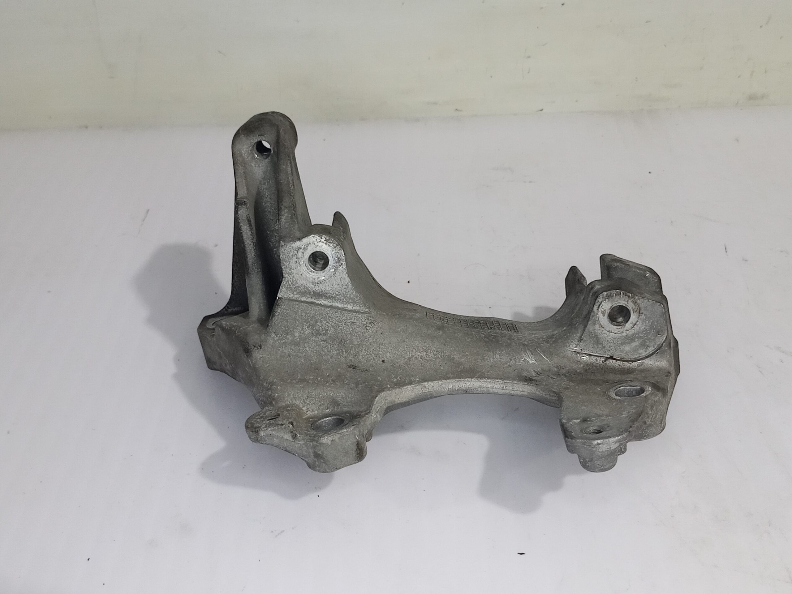 soporte_alternador_117108063r_renault_megane_iii_berlina_5_p_dynamique