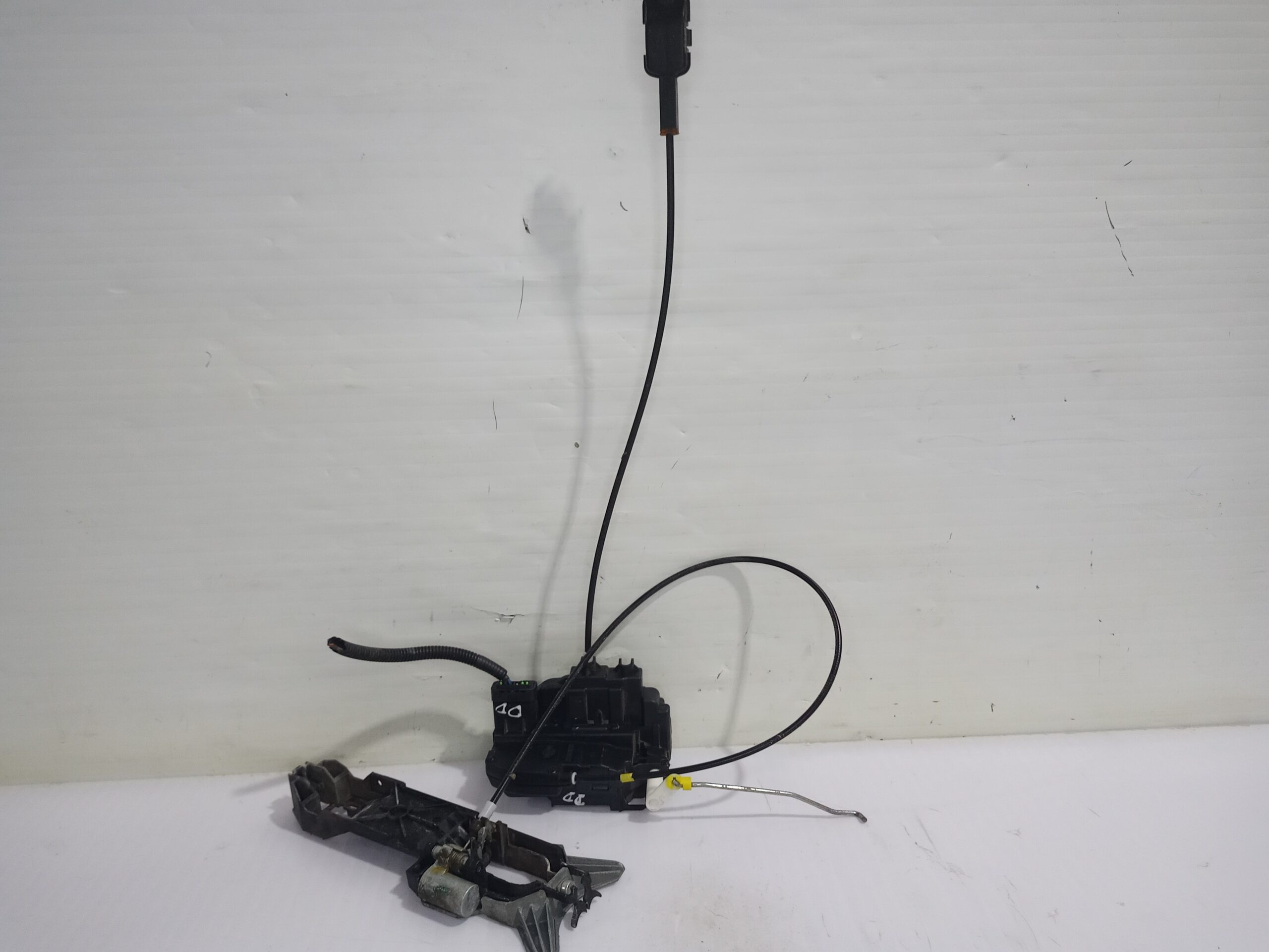 cerradura_puerta_delantera_derecha_80500ax111_nissan_micra_k12e_acenta